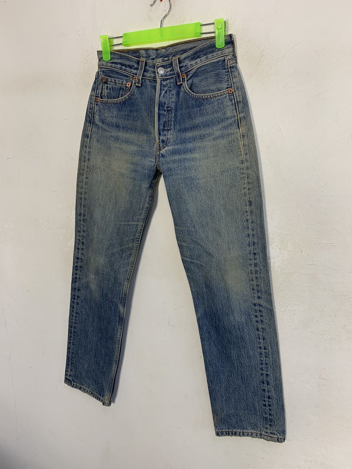 Levi's Vintage Clothing 90s Levi’s Strauss Lot 501 Buttonfly Denim Beauty Fade Size 26" / US 2 / IT 38 - 4 Thumbnail