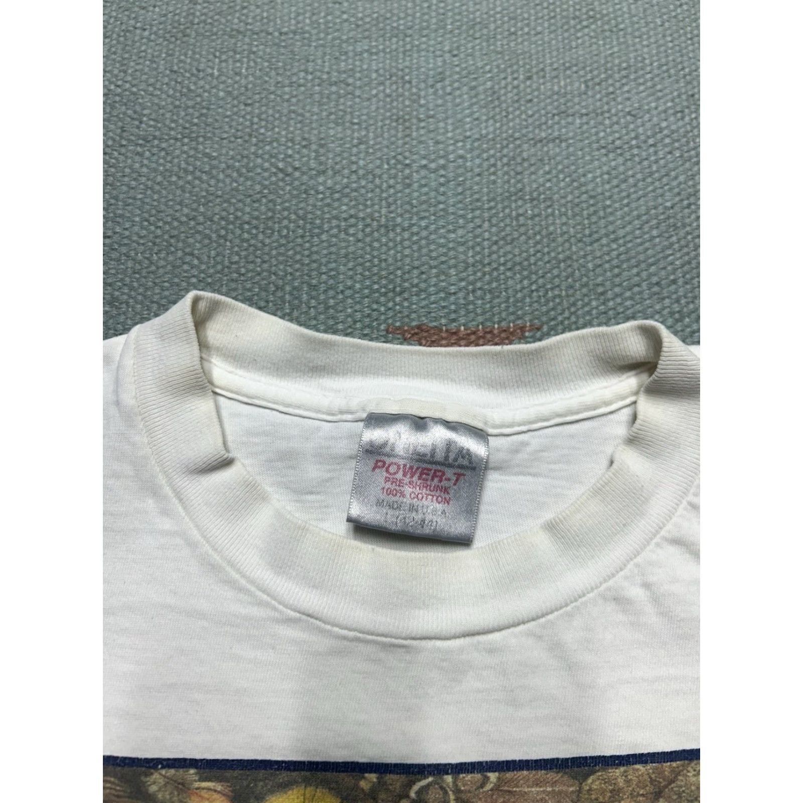Vintage VINTAGE 90s Oneita T-Shirt Men White Peggy Murray Just Say No to Bait Fishing Large 90s Theme Mens Size US L / EU 52-54 / 3 - 6 Thumbnail