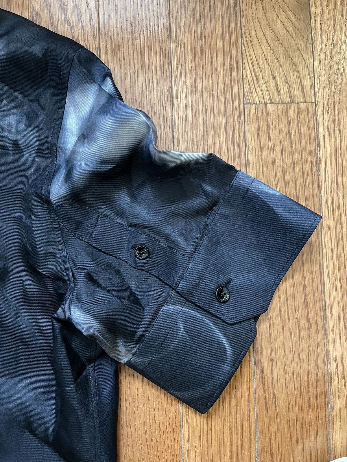 Louis Vuitton Louis Vuitton Black Silk Short Sleeved Jazzman Shirt Sz. M Size US M / EU 48-50 / 2 - 5 Thumbnail
