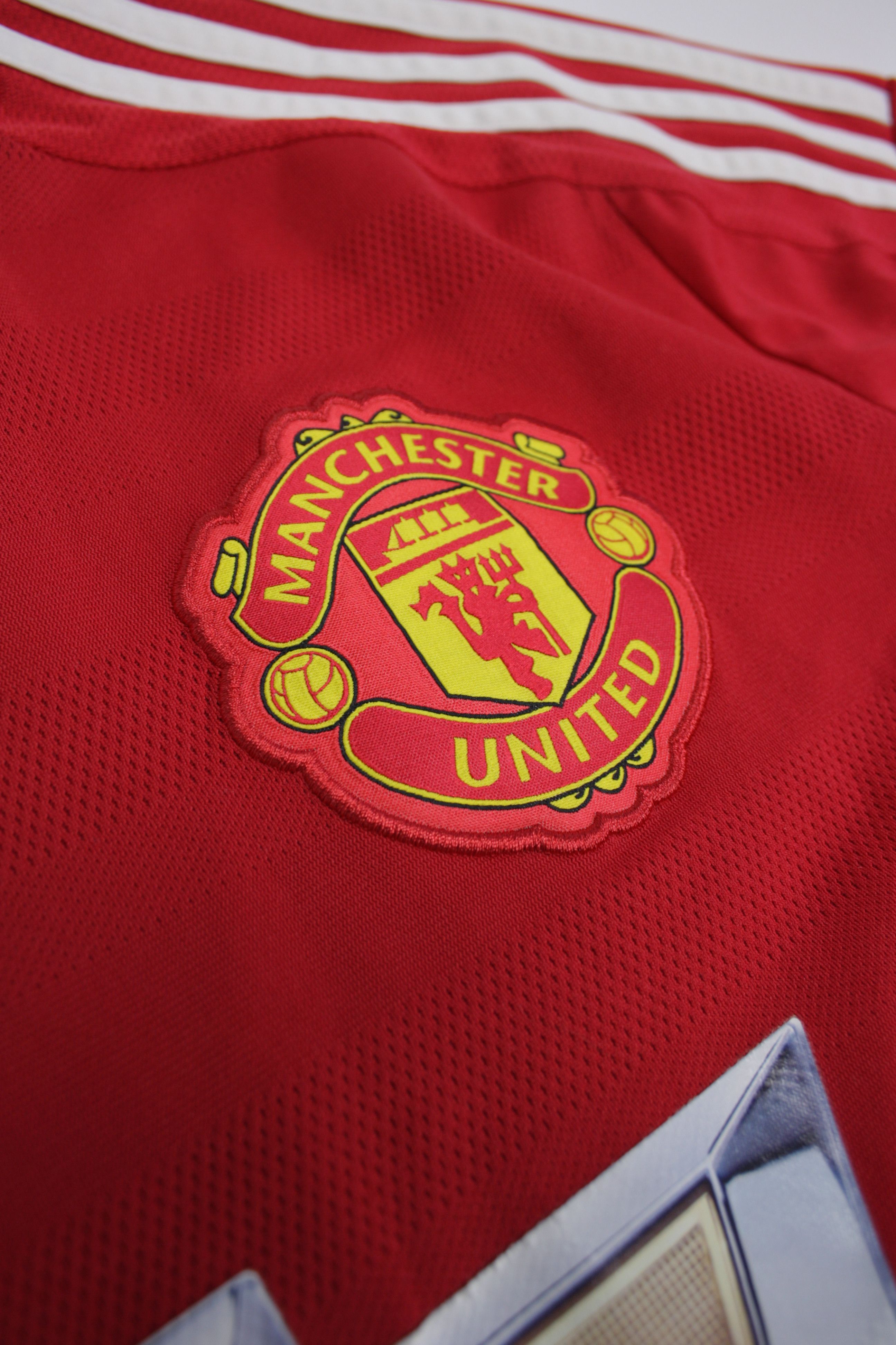 Adidas Adidas Manchester United 2015/16 Home Football Shirt Size US L / EU 52-54 / 3 - 4 Thumbnail