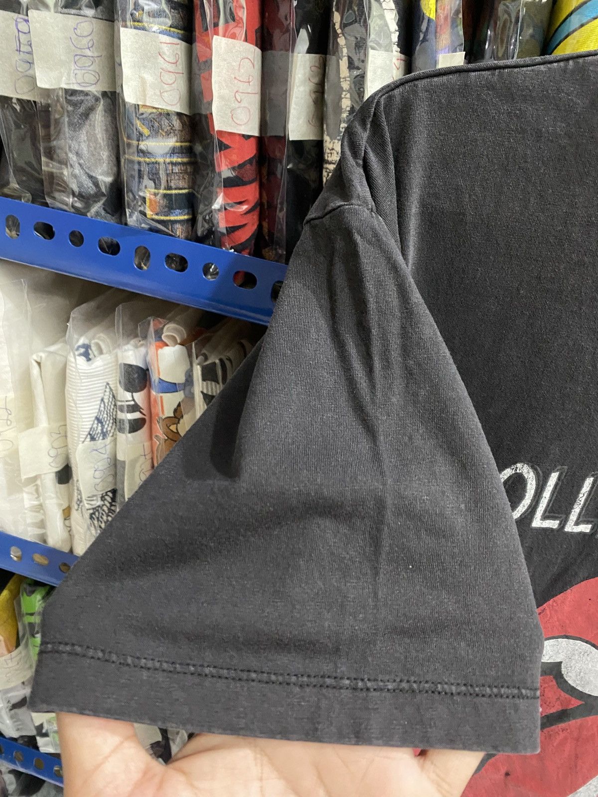 Band Tees ROLLING STONES TSHIRT Size US L / EU 52-54 / 3 - 4 Thumbnail