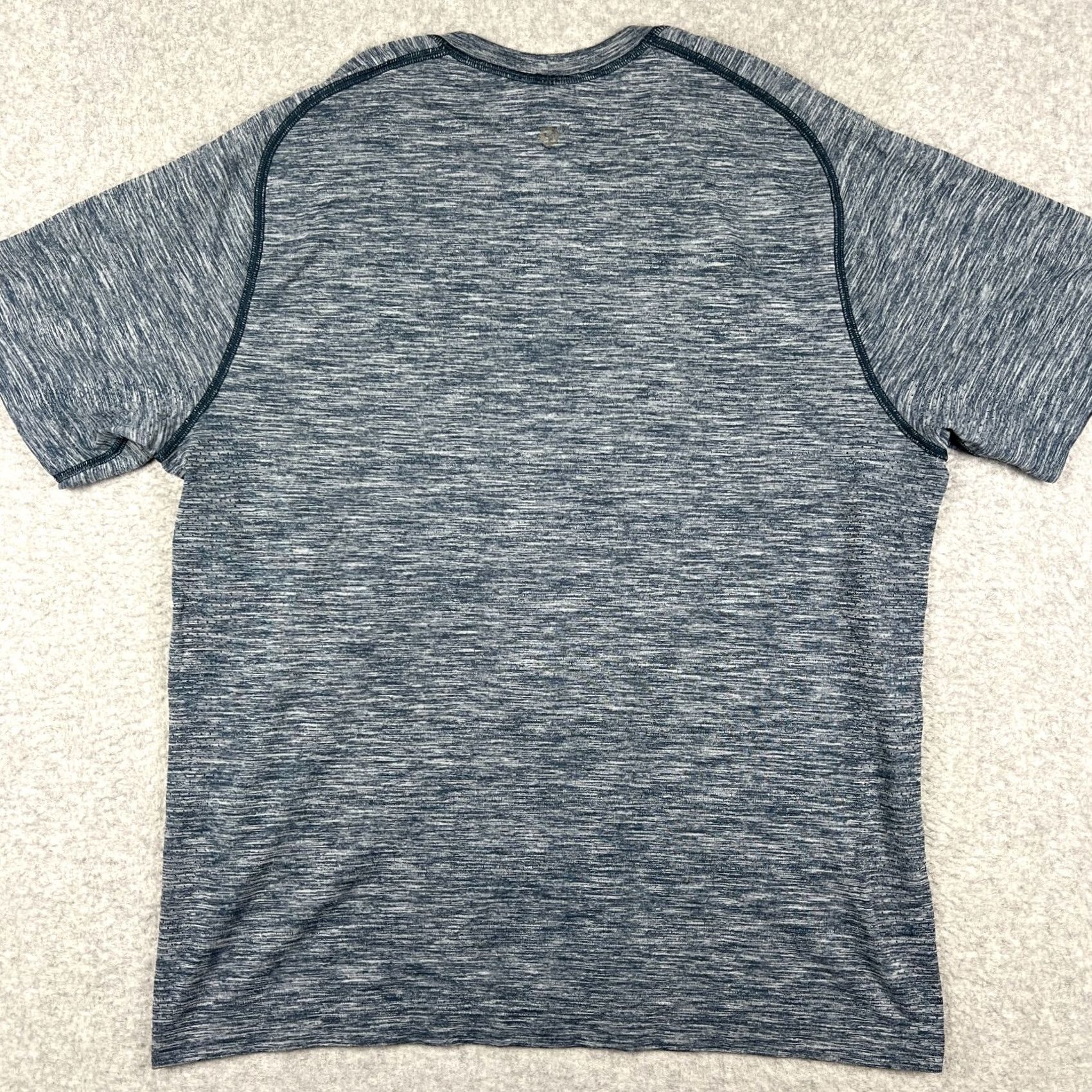 Lululemon Lululemon Metal Vent Tech Shirt Mens Large Blue Active Performance Stretch Size US L / EU 52-54 / 3 - 2 Thumbnail