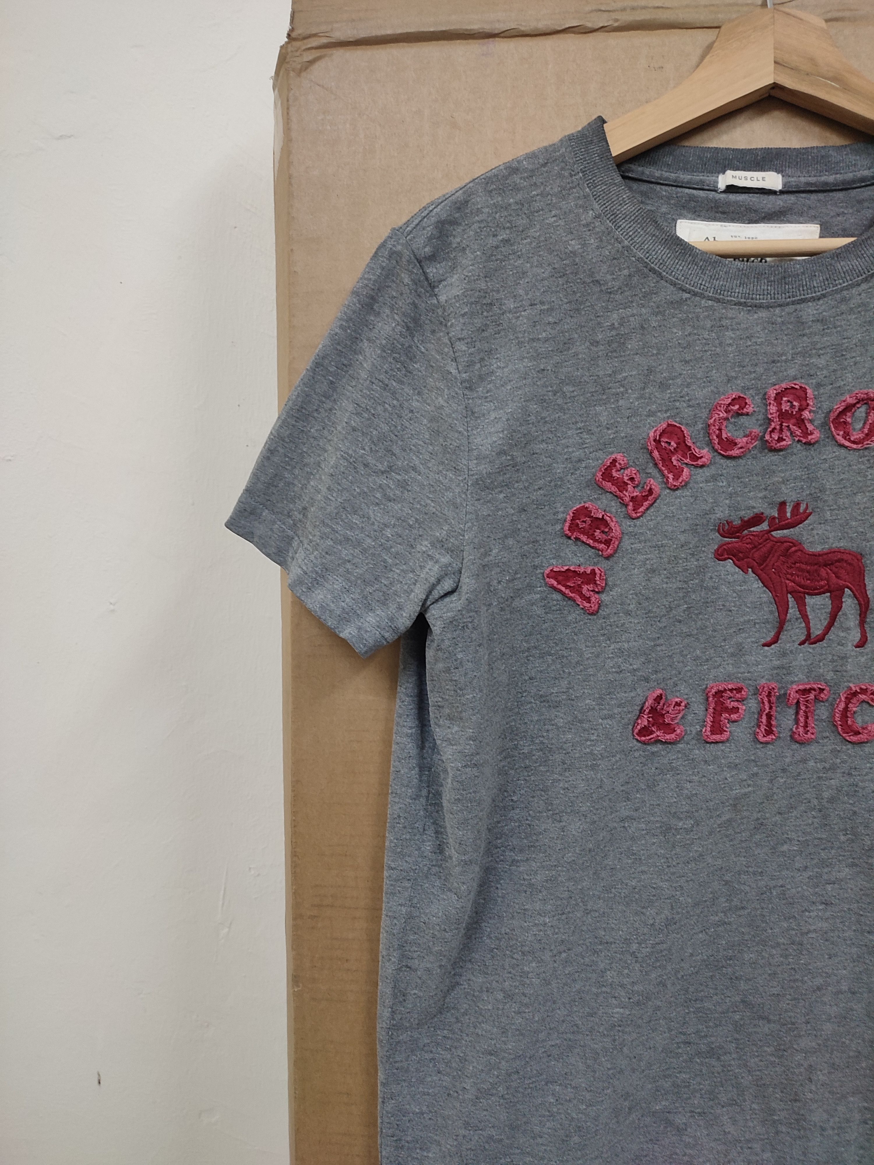 Vintage Abercrombie & Fitch Embroidery Tees