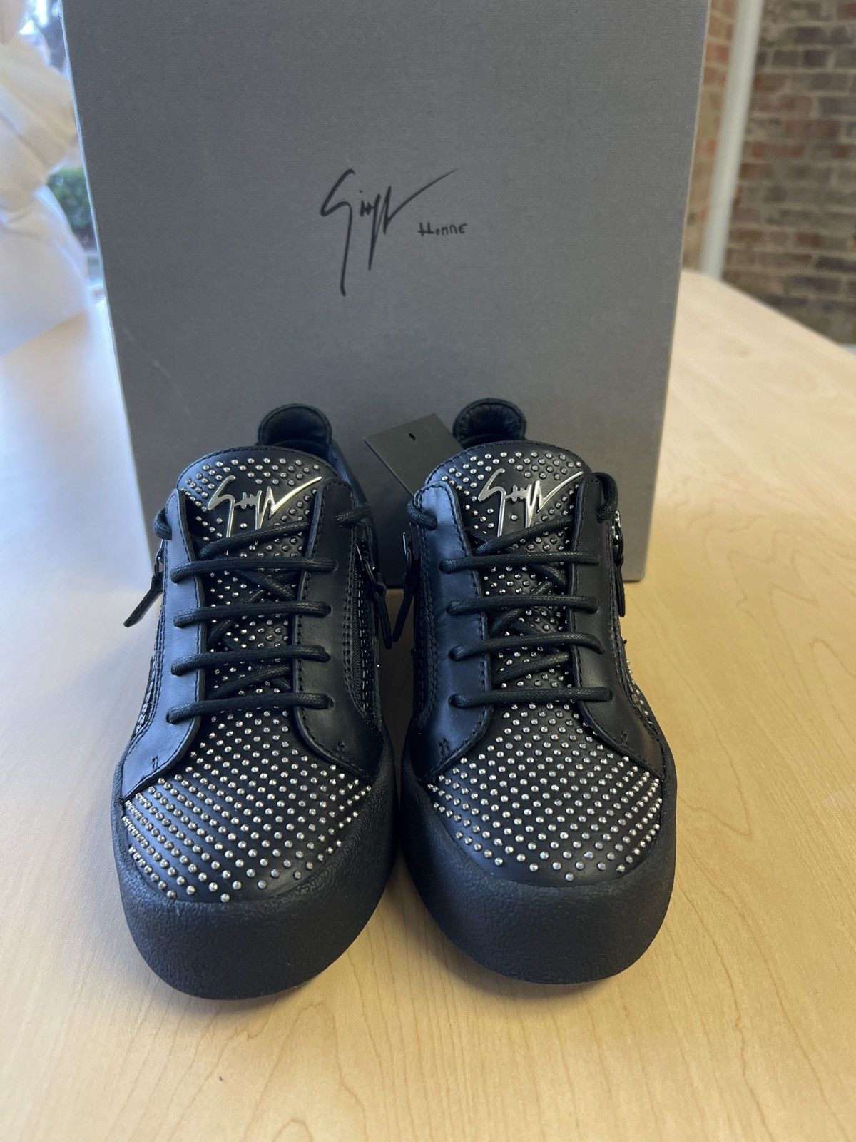 Giuseppe Zanotti Studed Low Top EU37 Size US 7 / IT 37 - 1 Thumbnail