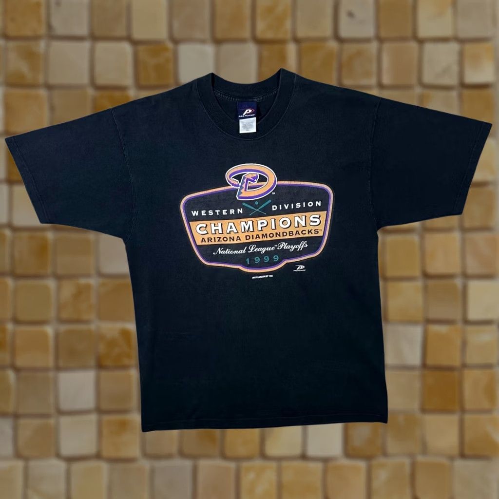 Pro Player VINTAGE Pro Player Baseball T-Shirt MLB Arizona Diamondbacks Graphic Black L Mens Large Hoodie? Size US L / EU 52-54 / 3 - 1 Thumbnail