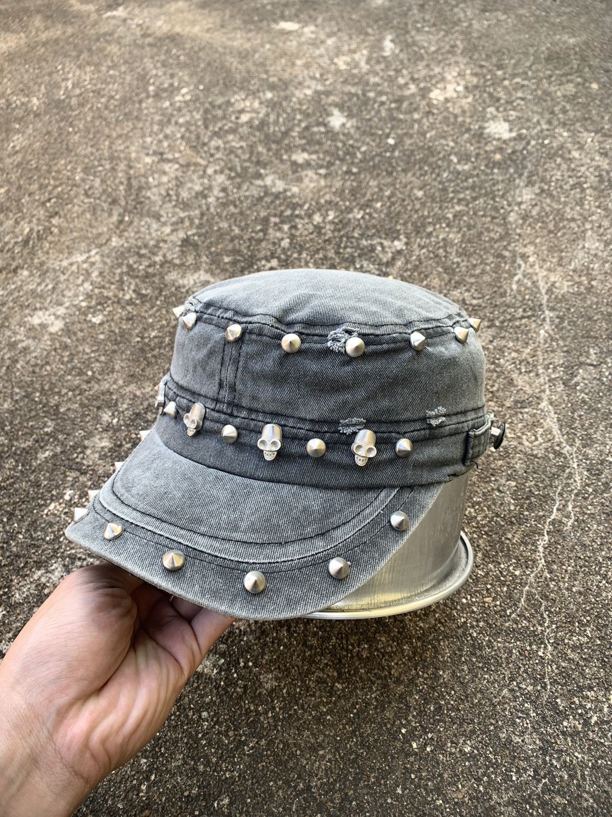 Japanese Brand GOTHIC SKULL MILITARY DISTRESSED STUDDED HAT Size ONE SIZE - 1 Thumbnail