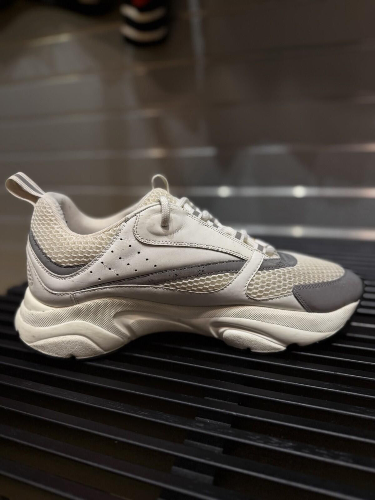 Dior Size 44EU/11US Dior B22 White 100% Authentic $1300 Size US 11 / EU 44 - 7 Thumbnail