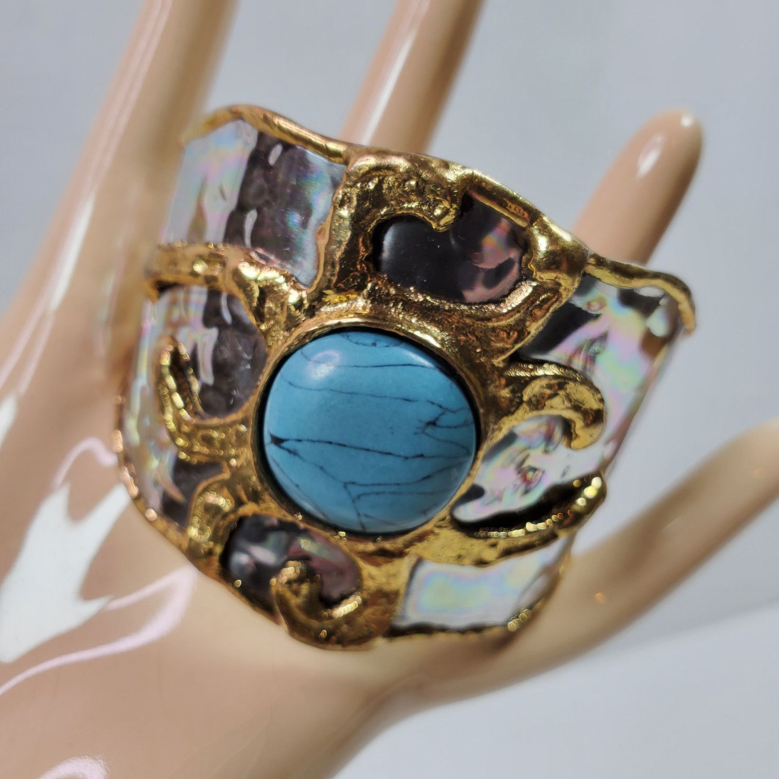 The Unbranded Brand Vintage Style Cuff Bracelet Silver & Gold Tone w/ Blue Stone Size ONE SIZE - 1 Thumbnail