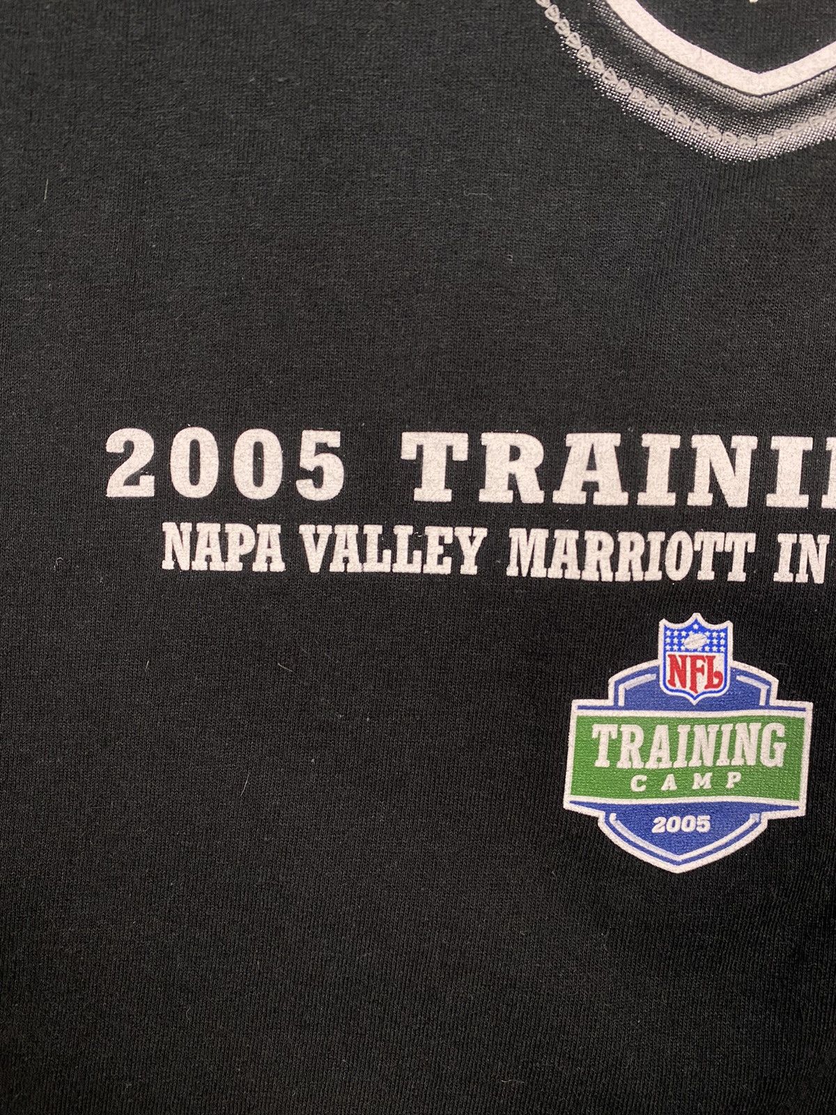NFL Vintage 2005 Oakland Raiders NFL Football Graphic T Shirt Size US M / EU 48-50 / 2 - 8 Thumbnail