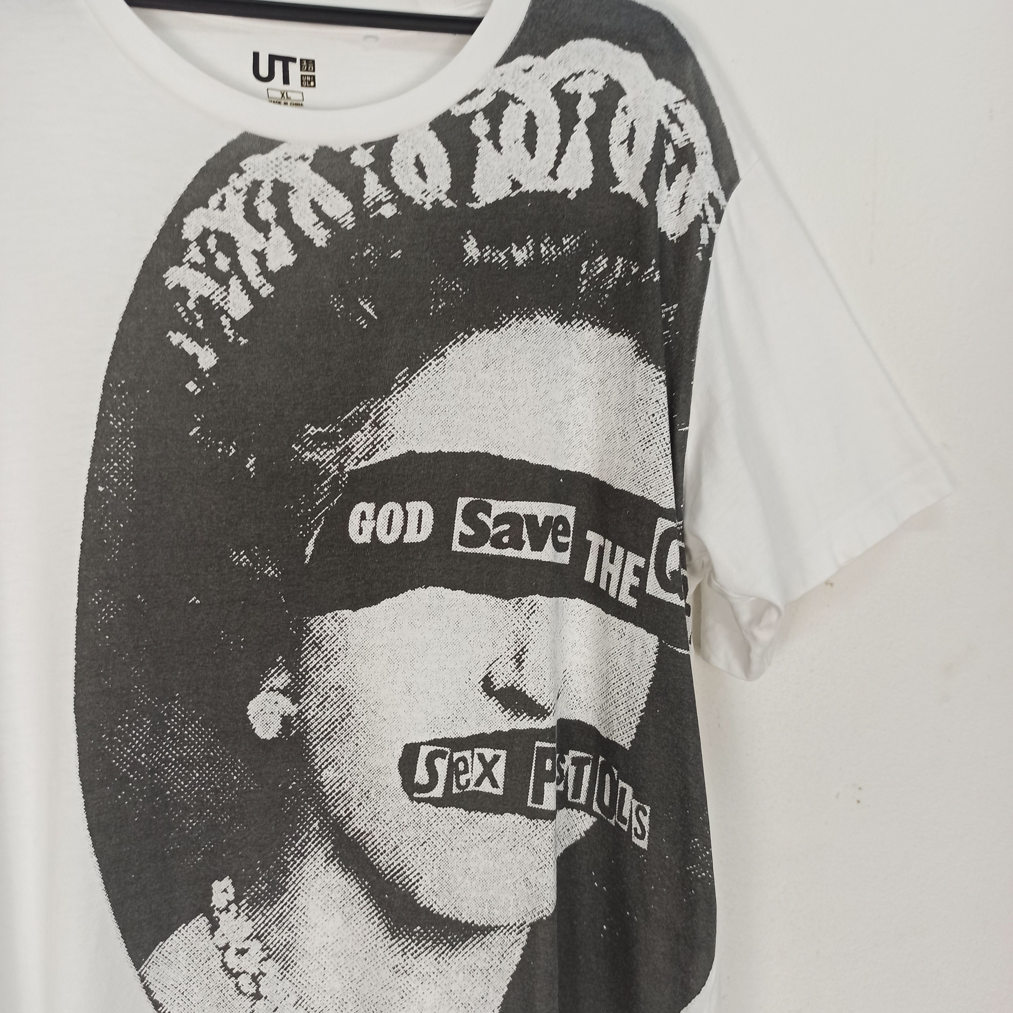 Band Tees Rare Sex Pistols Band Promo Punk Tshirt Uniqlo Size US XL / EU 56 / 4 - 2 Thumbnail