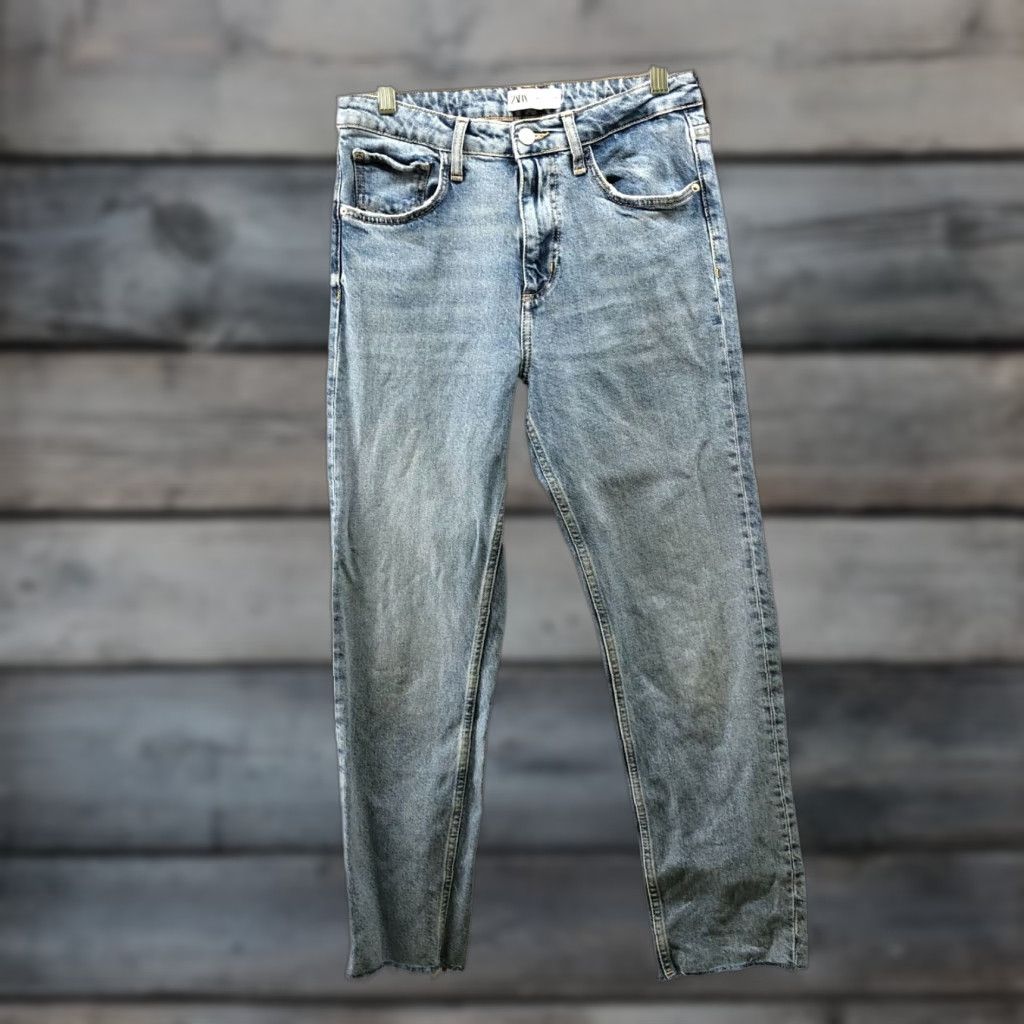 Zara Zara High Rise Slim Fit Ankle Jean Womens 6 Blue Light Wash Stretch Frayed Size 28" / US 6 / IT 42 - 1 Thumbnail