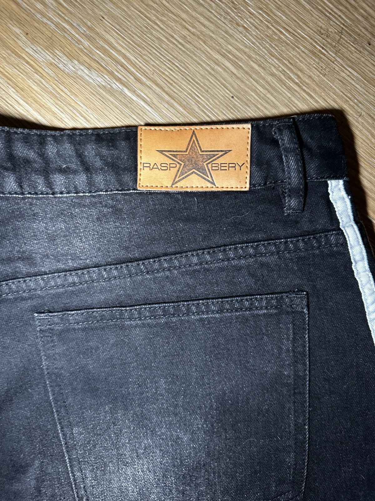 The GV Gallery GV Gallery Stripped/Ripped Jorts Size US 36 / EU 52 - 3 Thumbnail