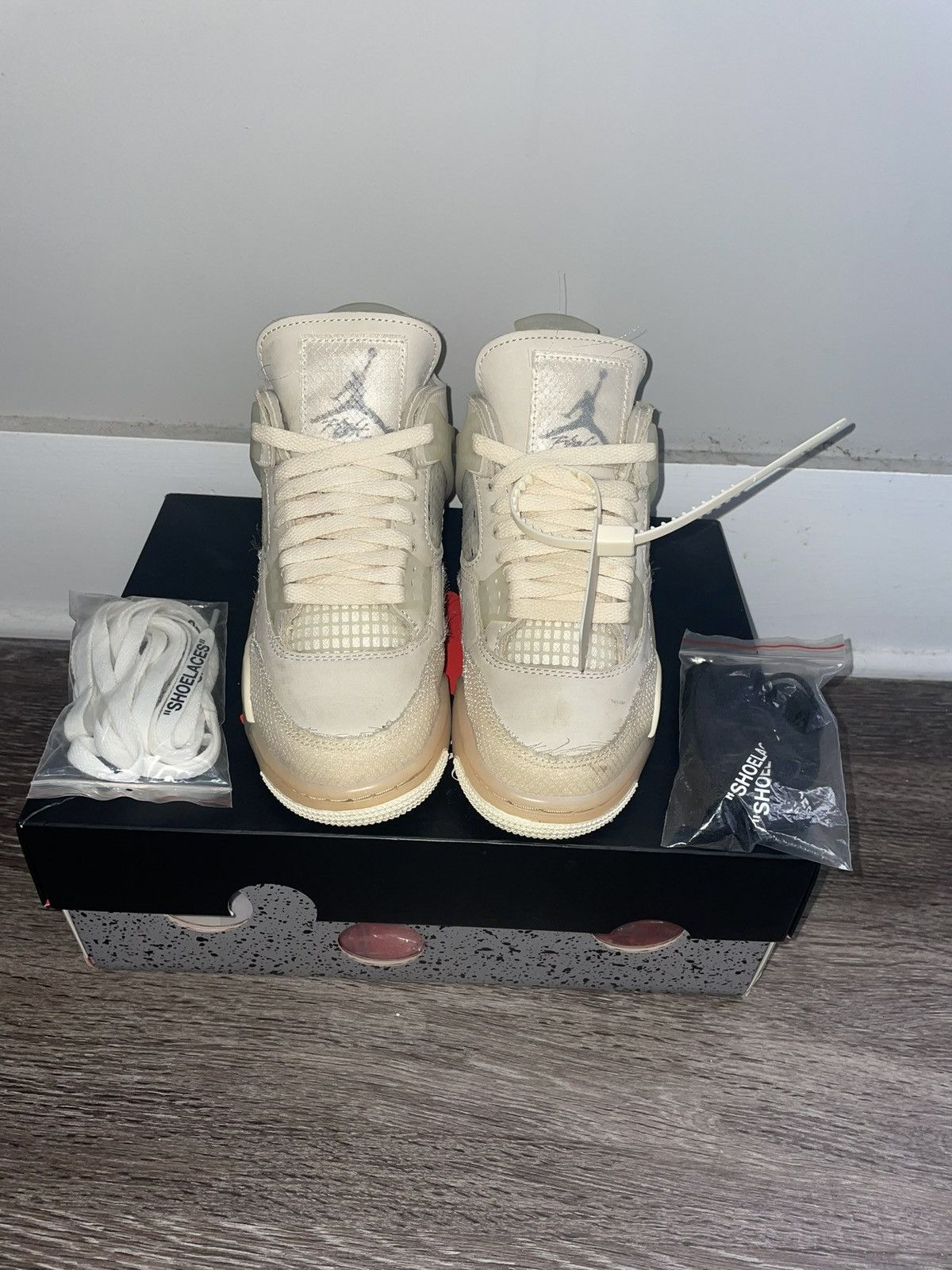 Jordan Brand × Off-White Air Jordan 4 x Off White Sail Size US 5 / IT 35 - 2 Thumbnail
