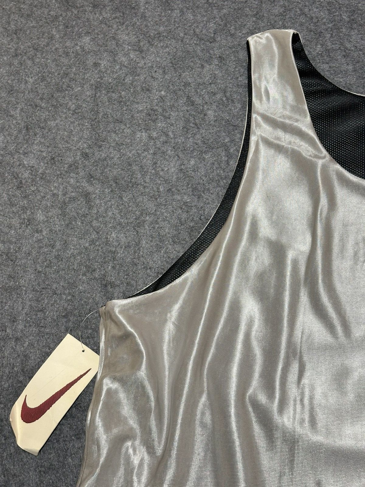 Nike Nike reversible silver and black tank top. Size US XL / EU 56 / 4 - 6 Thumbnail
