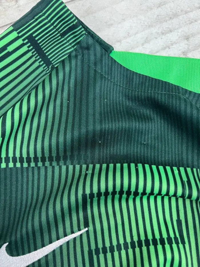Nike Nike Liverpool 2023 2024 Training Shirt Soccer Jersey Size US L / EU 52-54 / 3 - 11 Thumbnail