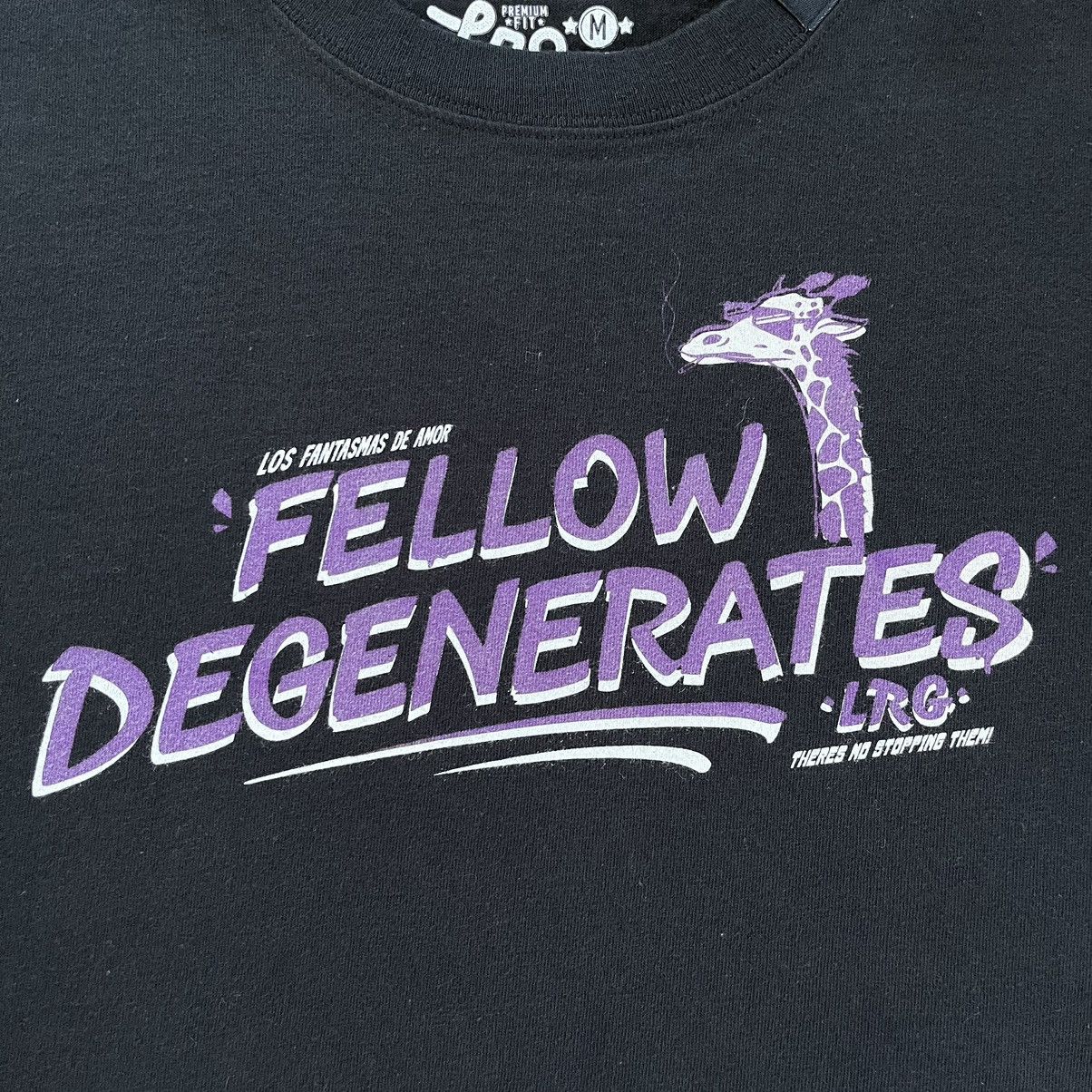 LRG Vintage Y2K LRG Skateboards “Fellow Degenerates” T-Shirt Size US M / EU 48-50 / 2 - 5 Thumbnail