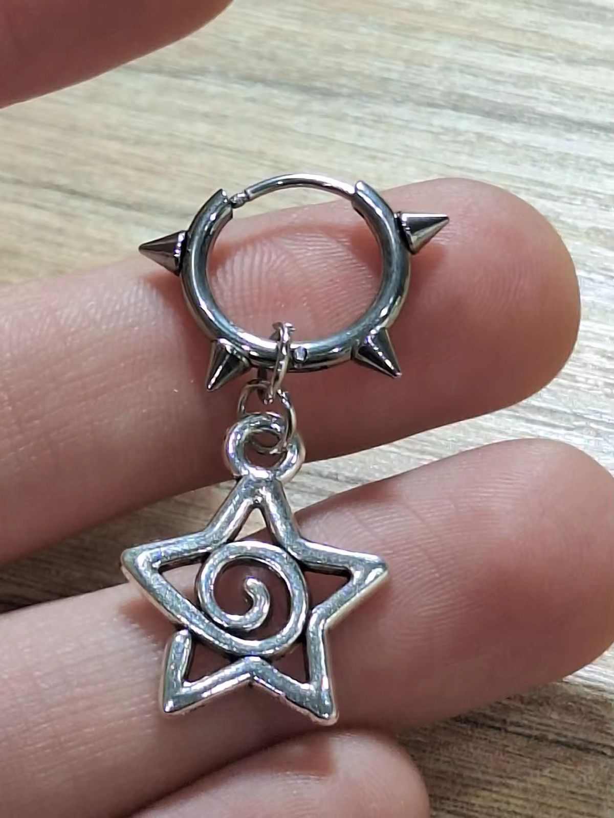 Vintage Y2K Spike Star Drop Earrings Size ONE SIZE - 2 Thumbnail