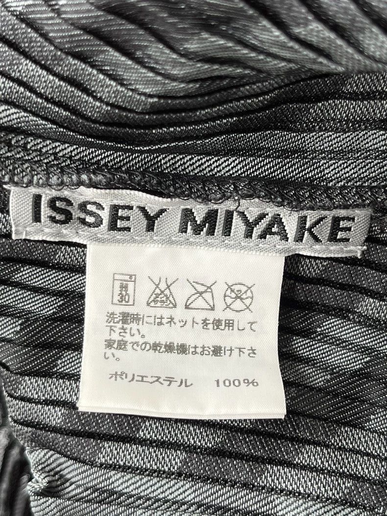 Issey Miyake Issey Miyake size:3 Black mainline dress Size S / US 4 / IT 40 - 7 Thumbnail