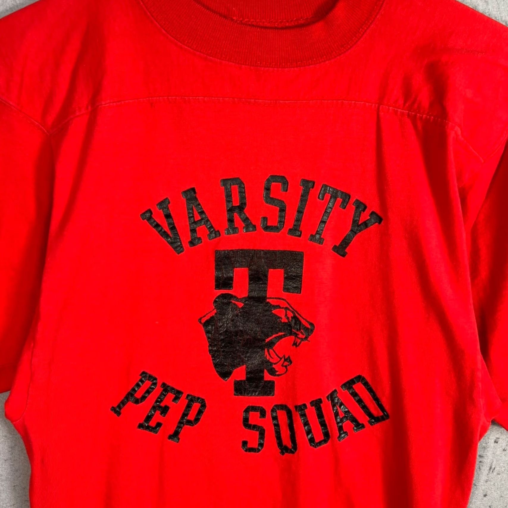Russell Athletic VINTAGE Russell Athletic Varsity Pep Squad Red T-Shirt Mens Small Size US S / EU 44-46 / 1 - 4 Thumbnail