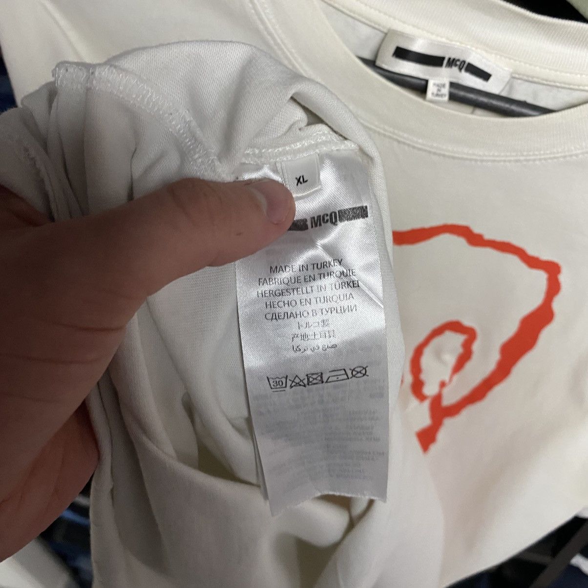 McQ Alexander McQueen Luxury MCQ Alexander McQueen Big logo designer white tee Size US XL / EU 56 / 4 - 8 Thumbnail