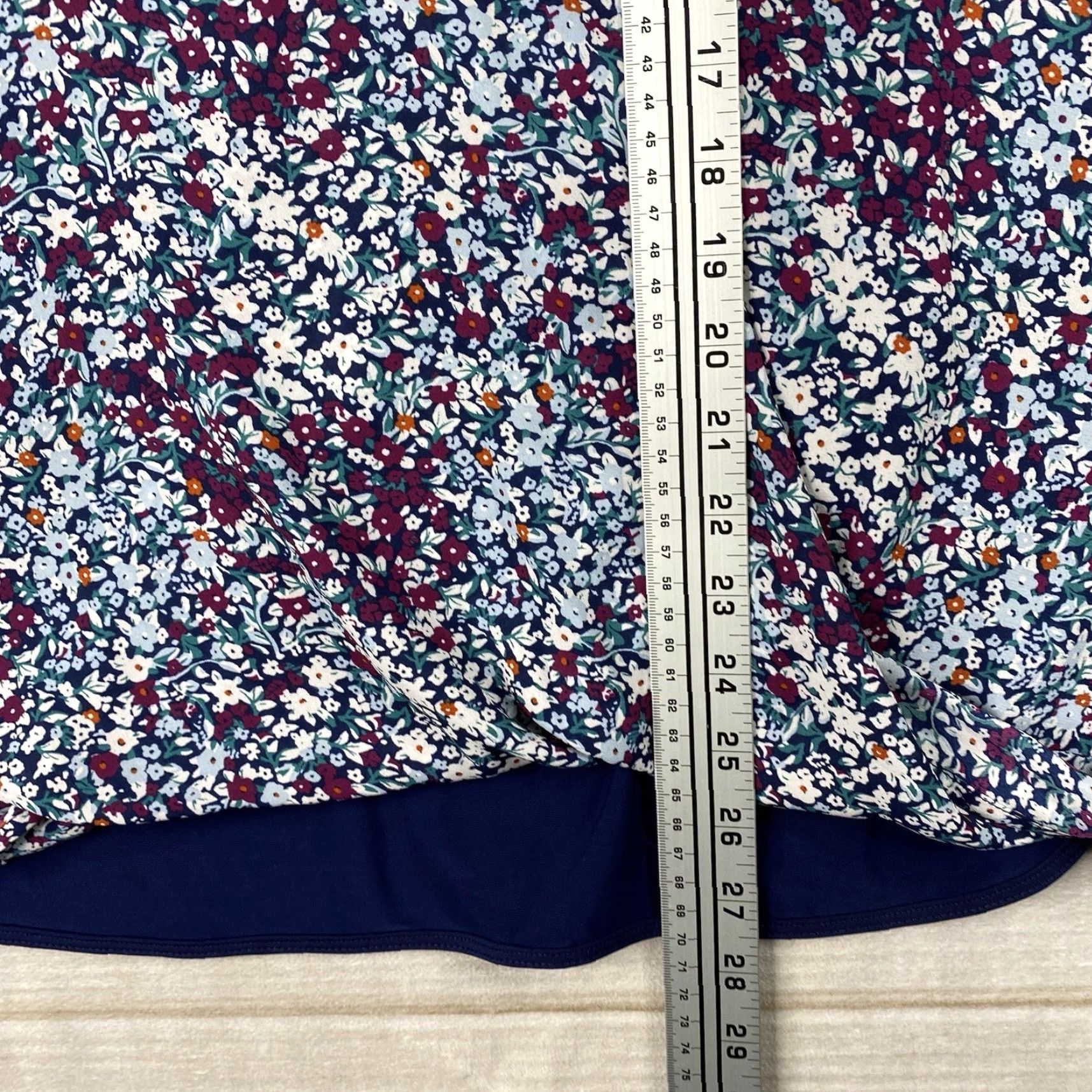 Vintage VINTAGE 41 Hawthorn Blouse Women's 2XL Blue Floral Boho Sleeveless V-Neck Stretch Keyhole Blouse Size XXL / US 16-18 / IT 52-54 - 4 Thumbnail