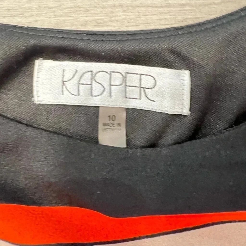Kasper Gently Worn Kasper Womens Suit Like New Size L / US 10 / IT 46 - 2 Thumbnail