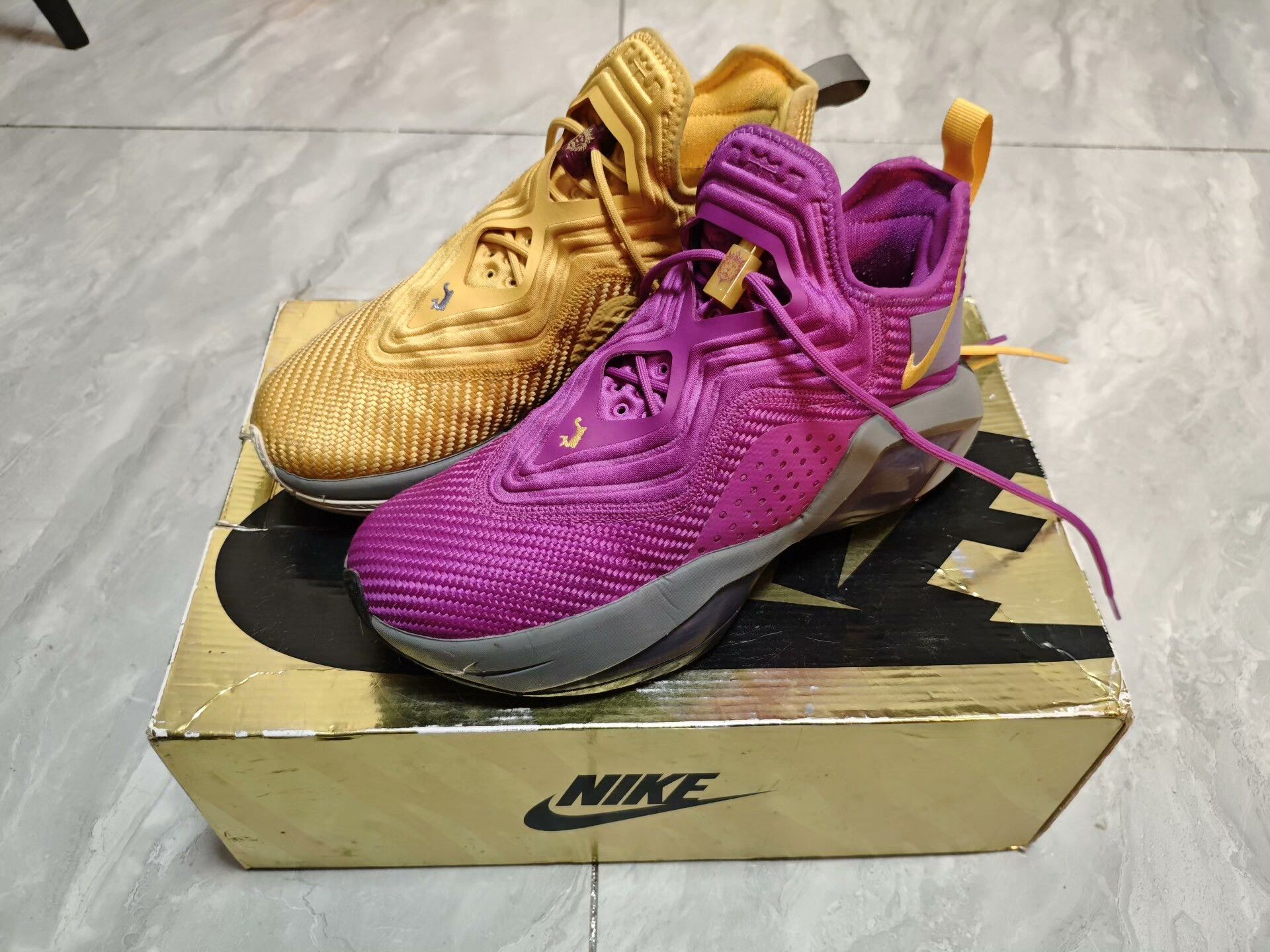 Nike Nike ZOOM Multi Lowtop Sneakers 7 Men Size US 7 / EU 40 - 1 Thumbnail