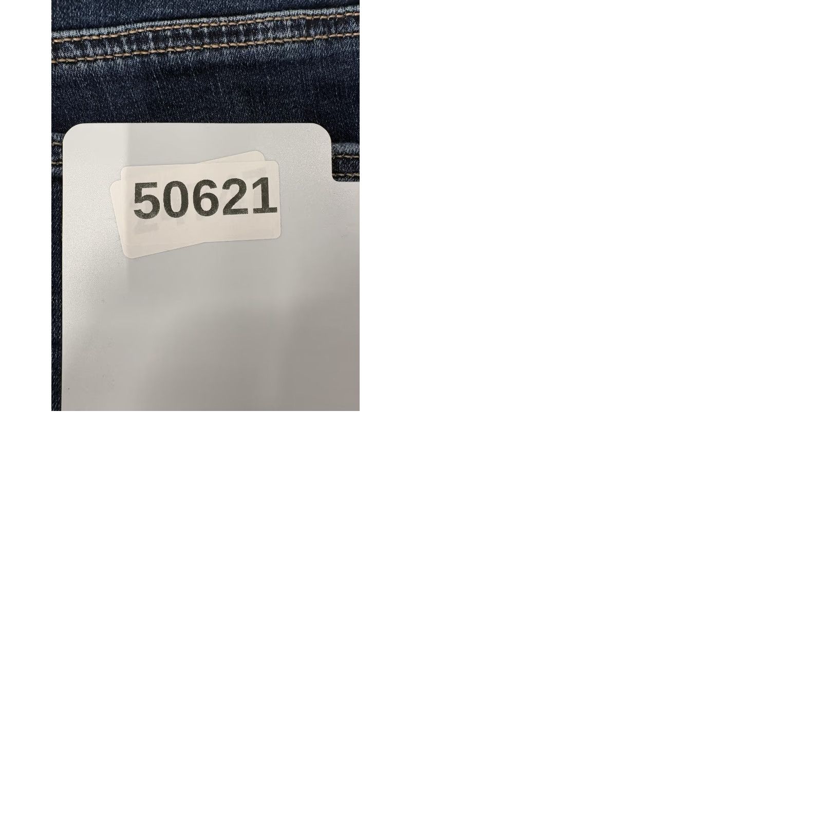 Silver Jeans Co. Silver Jeans Womens Slim Straight 30x31 Blue Wash Den­­im Grunge Isbister Straight Jeans Size 30" / US 8 / IT 44 - 9 Thumbnail