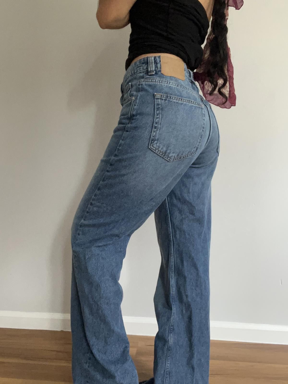 Divided Women’s high waisted wide leg medium wash jeans Size 32" / US 10 / IT 46 - 6 Thumbnail
