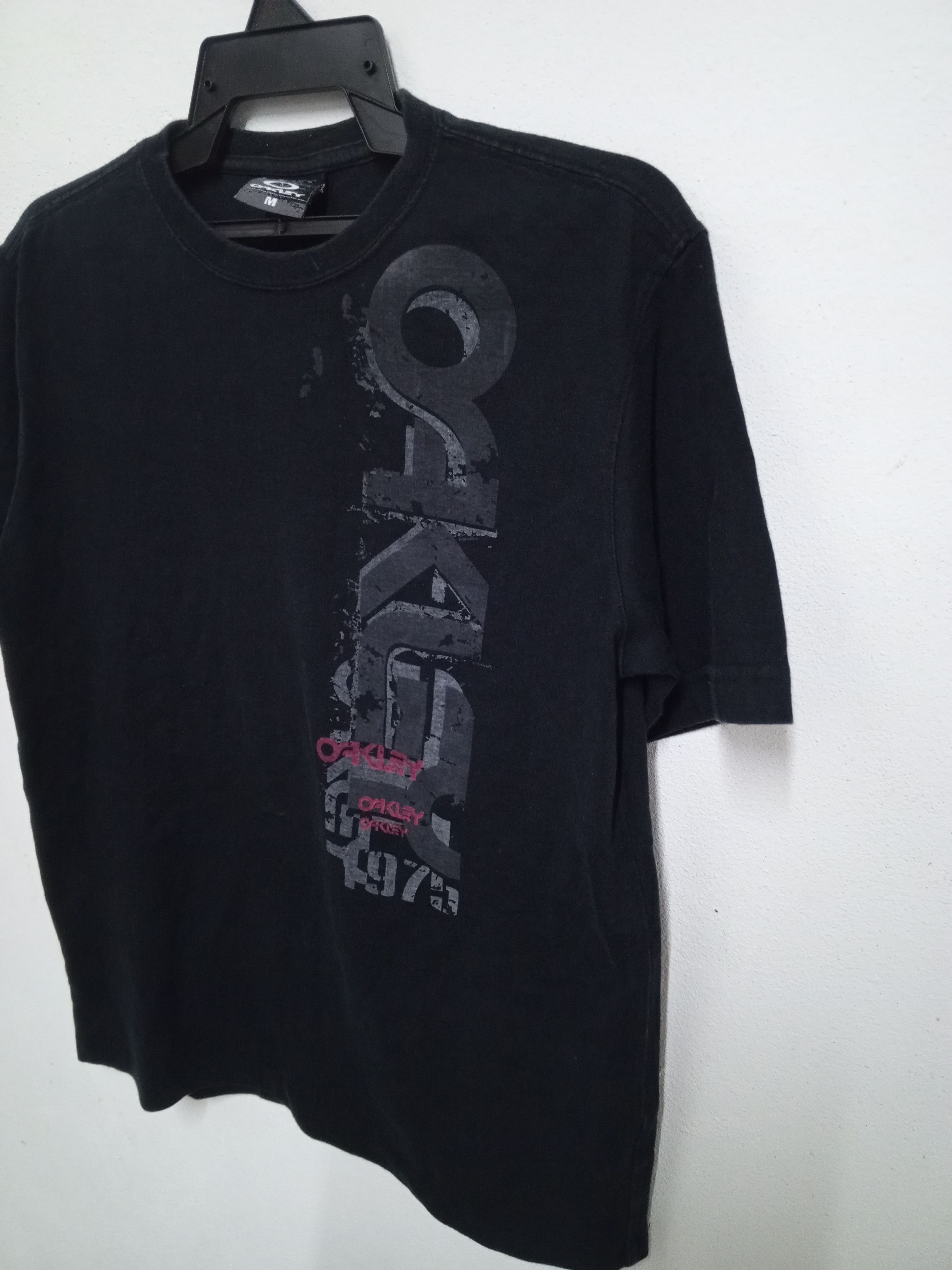 Oakley { vtg Oakley rare } black tshirt Size US L / EU 52-54 / 3 - 2 Thumbnail