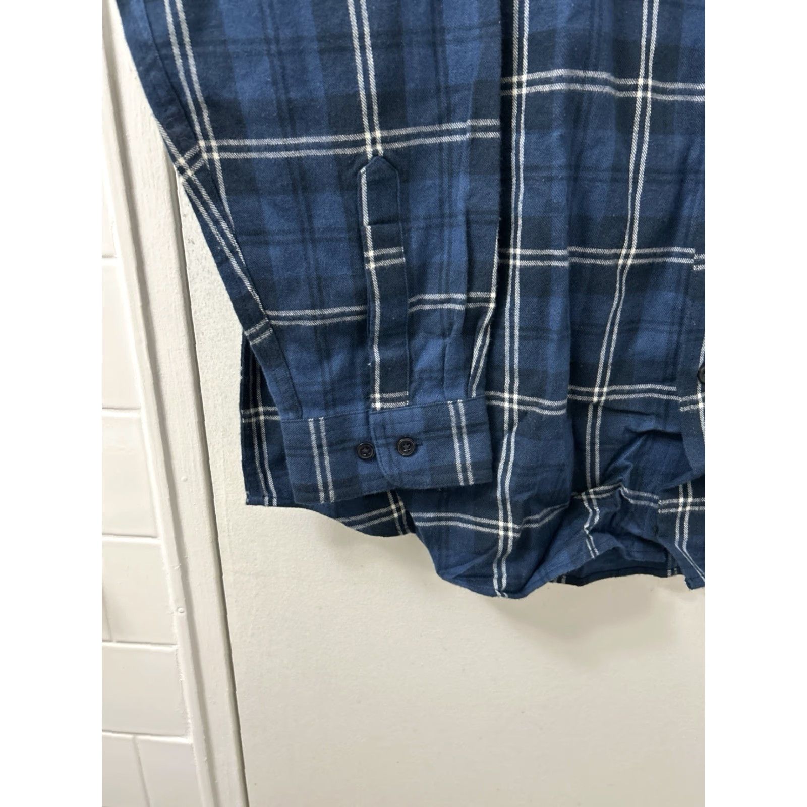 Vintage LL Bean Scotch Plaid Flannel Shirt Mens XL Tall Blue Traditional Fit L/S Button-Up Pockets Cotton 100% Classic Outdoor Casual Men Size US XL / EU 56 / 4 - 6 Thumbnail