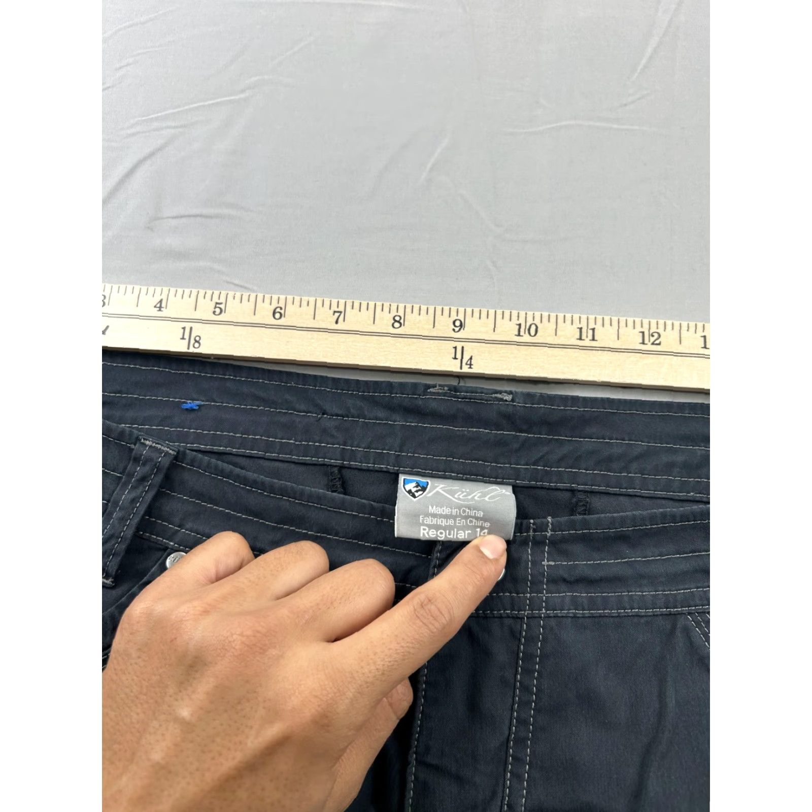 Vintage Kuhl Cargo Pants Womens 14 Regular Gray Twill Relaxed Straight Leg Hiking Outdoor Casual Travel Size 36" / US 14 / IT 50 - 5 Thumbnail