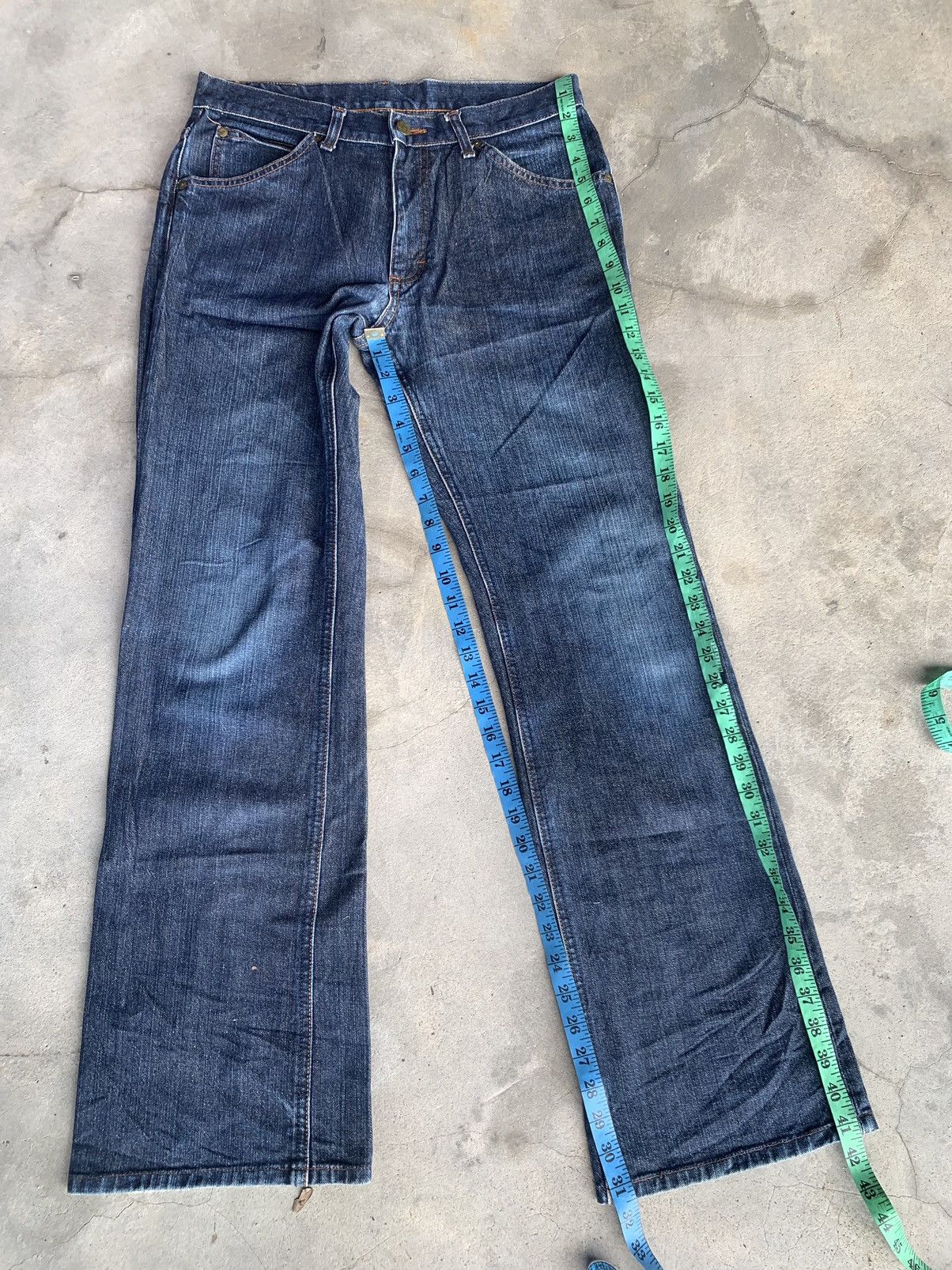 Lee FLARE VINTAGE LEE JEANS. Size US 31 - 3 Thumbnail