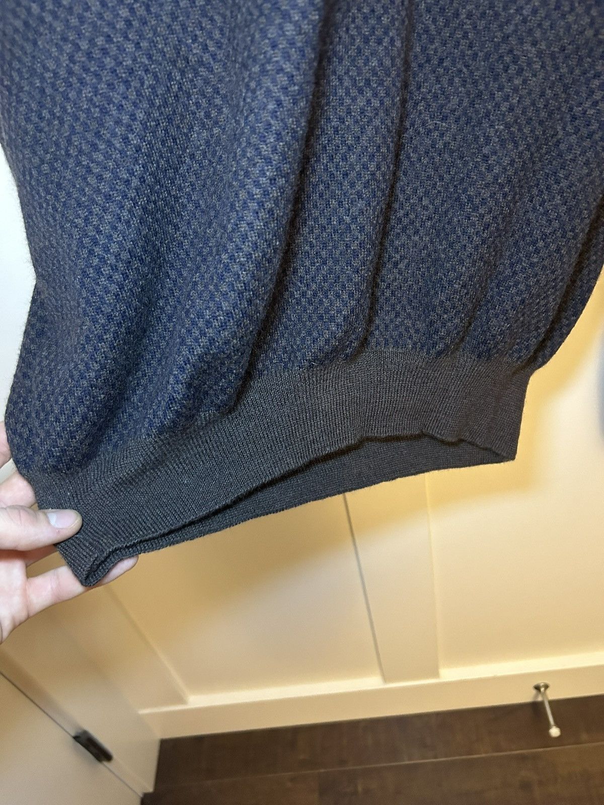 Toscano Vintage Toscano 100% merino wool check v-neck sweater Size US XL / EU 56 / 4 - 8 Thumbnail