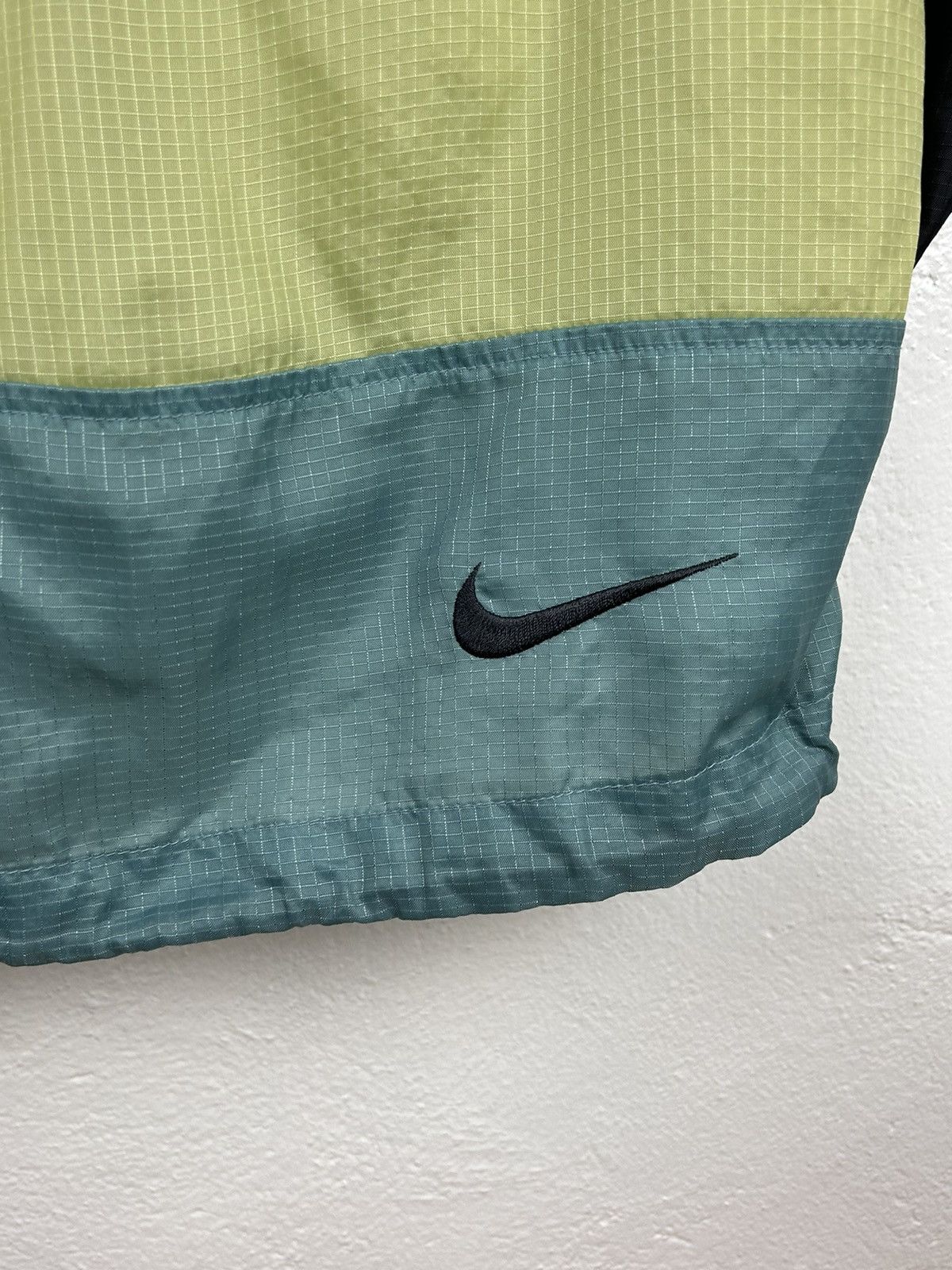 Nike 90s Vintage Nike ACG Packable Windbreaker Jacket In Green Size M / US 6-8 / IT 42-44 - 10 Thumbnail