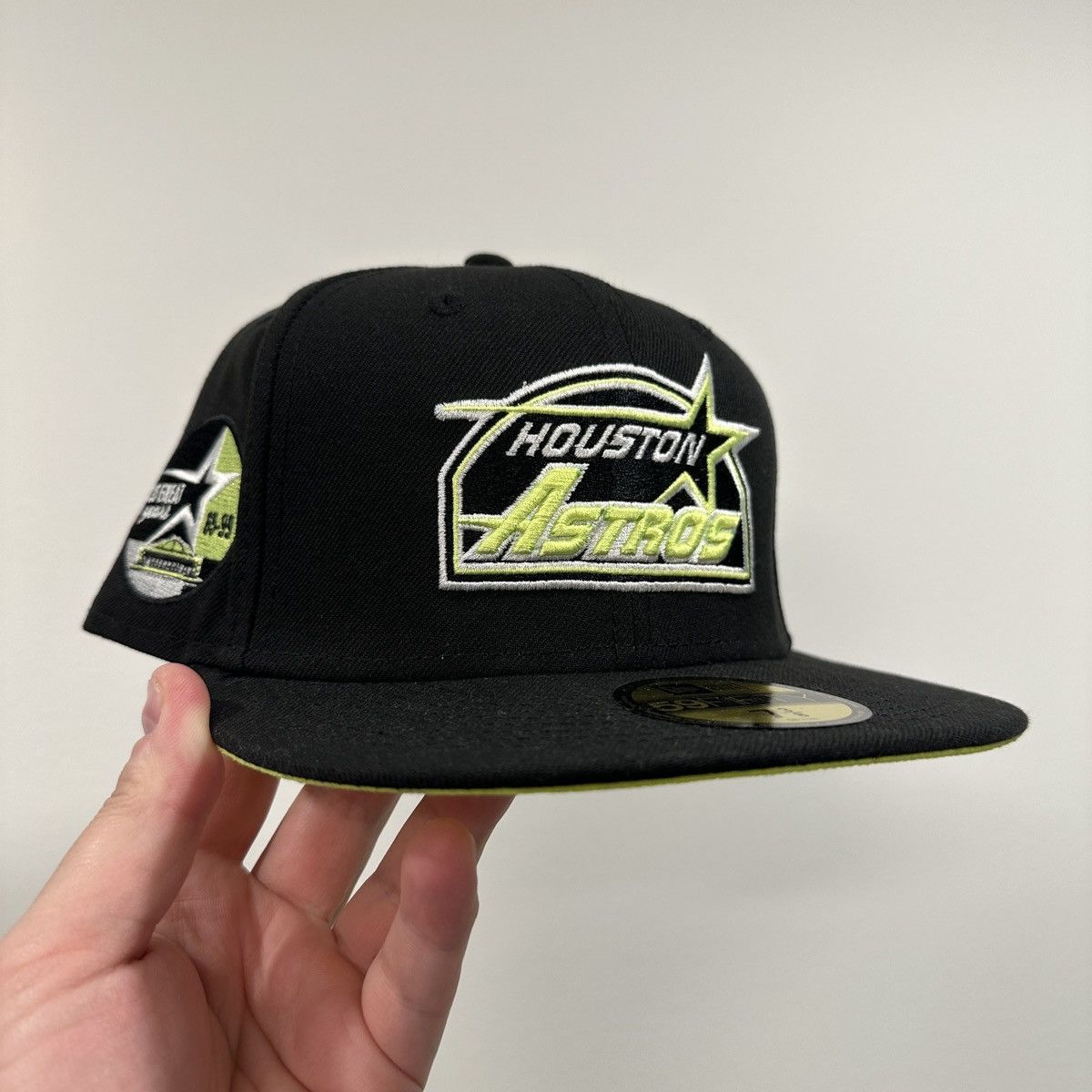 New Era Houston ASTROS Black Volt Size 7 38 - Hats