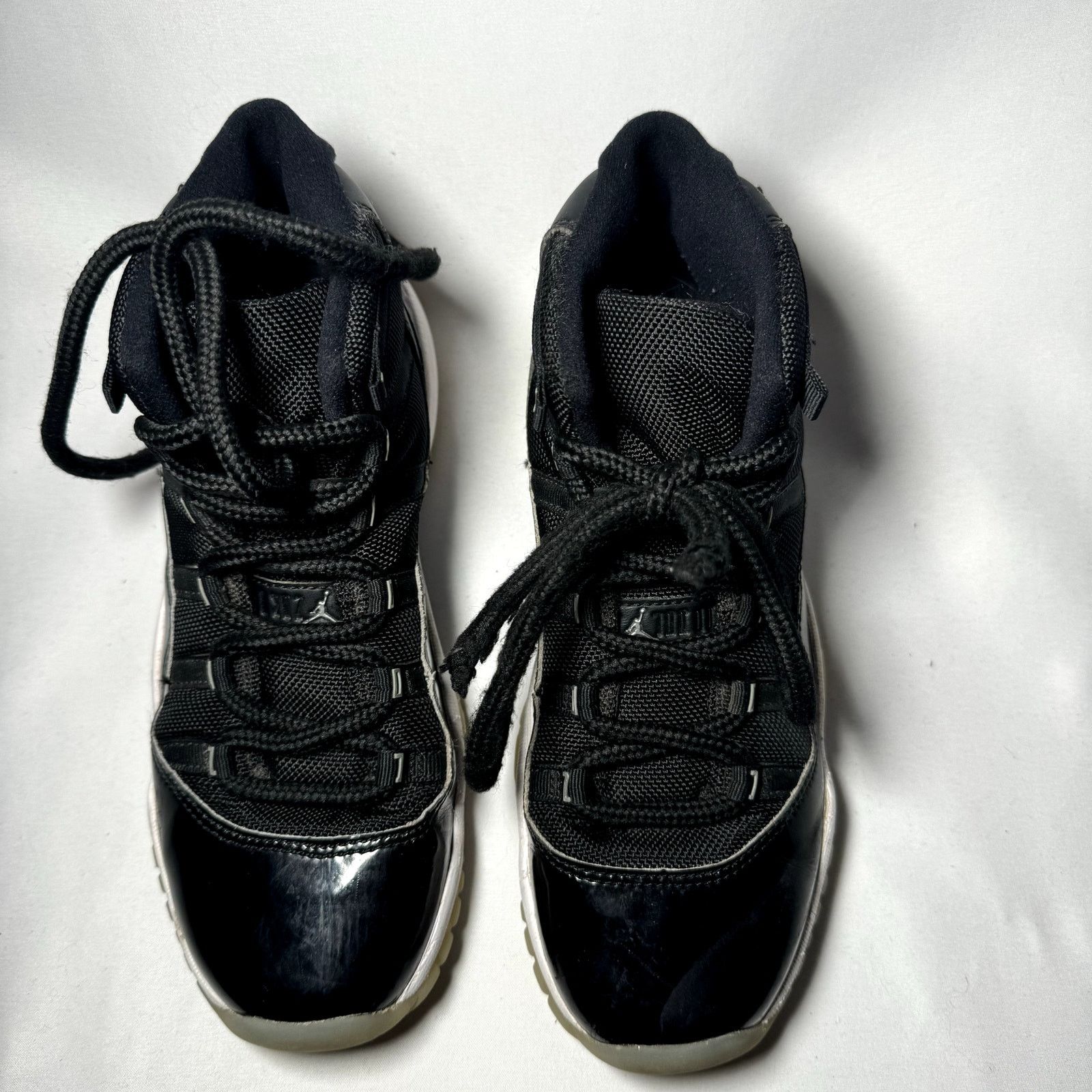 Jordan Brand × Nike Size 6.5 - Air Jordan 11 Retro GS Jubilee / 25th Anniversary Size US 6.5 / EU 39-40 - 4 Thumbnail