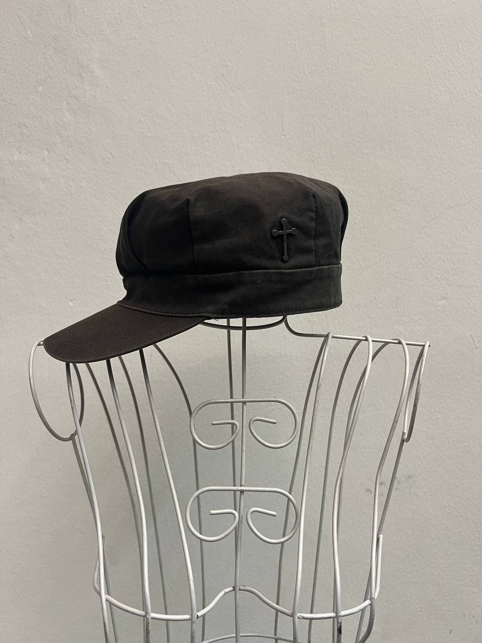 image of Aw02 Undercover Witches Cell Division Cross Engineer Cap in Black, Men's