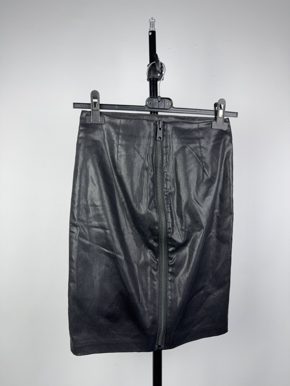 Allsaints Avant Garde AllSaints Black Coated Pencil Skirt UK 8 / US 4 Size 27" / US 4 / IT 40 - 5 Thumbnail