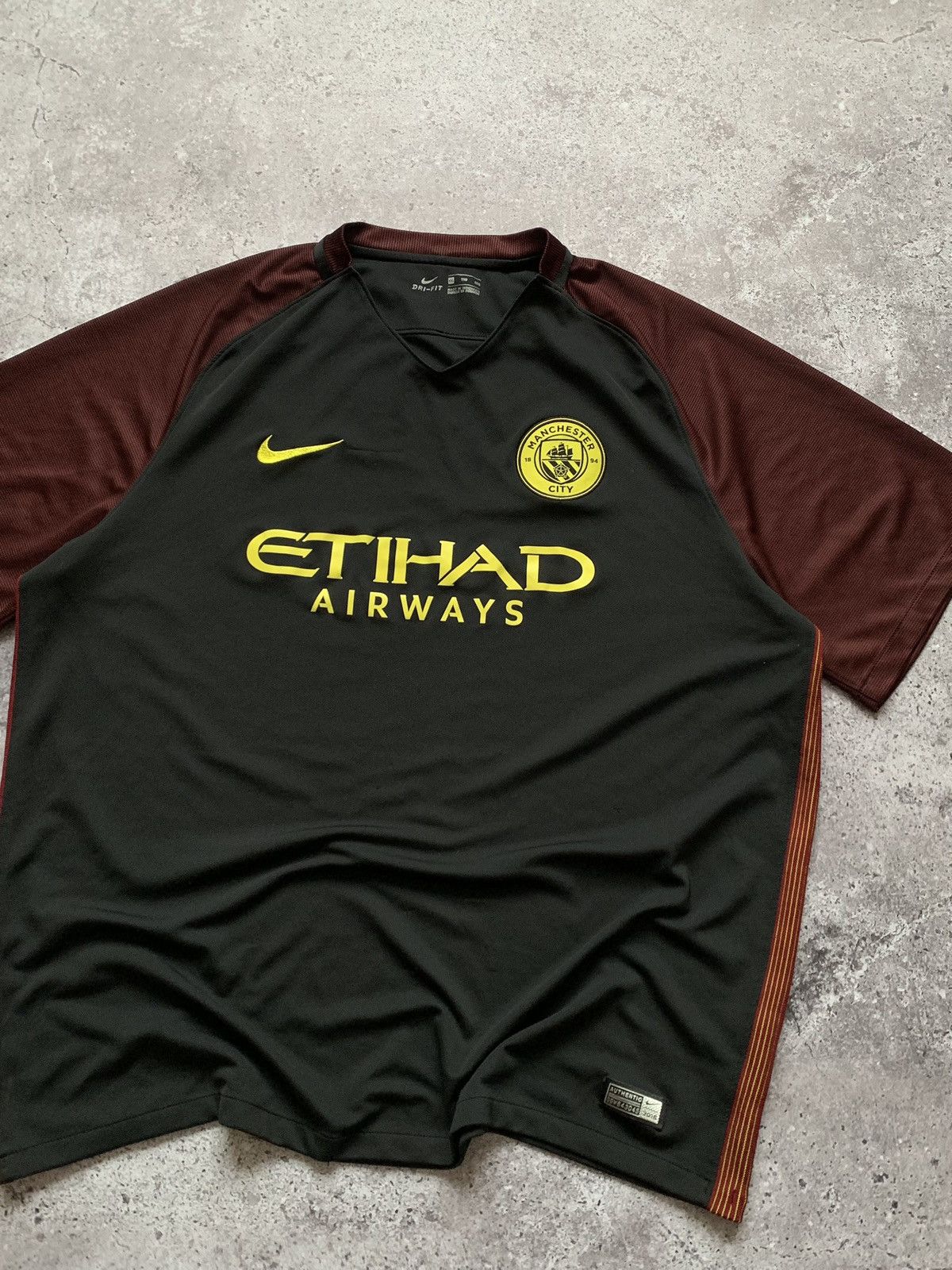 Vintage 🔥NIKE MANCHESTER CITY 2016 2017 AWAY SOCCER JERSEY Size US XXL / EU 58 / 5 - 3 Thumbnail