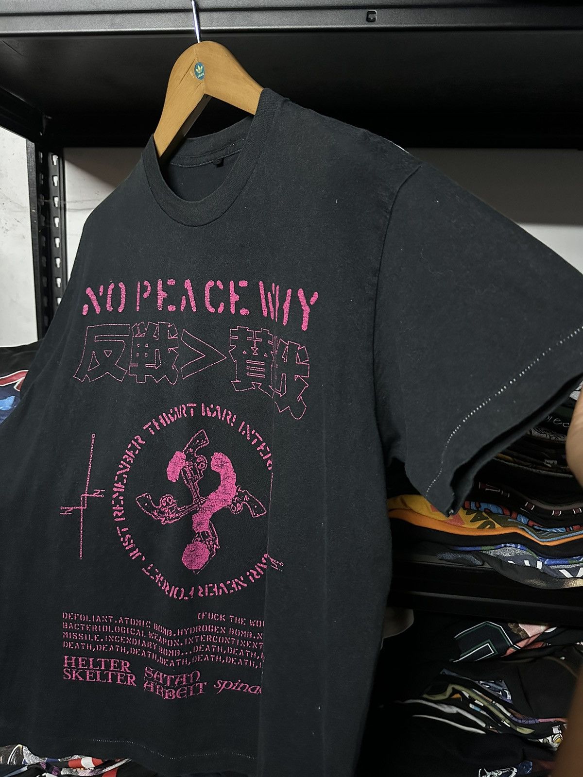 Band Tees Vintage 90s FUCK THE WORLD Helter Skelter Hardcore Faded Tee Size US XL / EU 56 / 4 - 9 Thumbnail