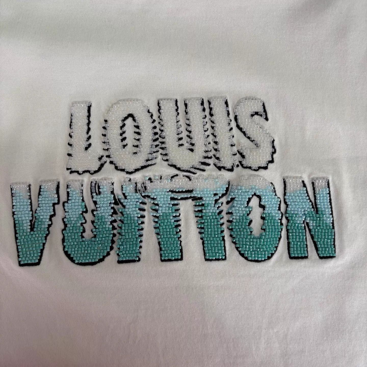 Louis Vuitton LV short-sleeve T-shirt white M new beaded gradient Size US M / EU 48-50 / 2 - 6 Thumbnail