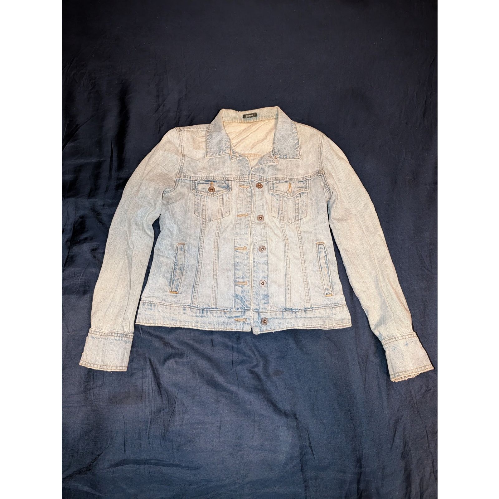 J.Crew J. Crew Denim Jean jacket Size Medium Light Blue Distressed Size M / US 6-8 / IT 42-44 - 1 Thumbnail
