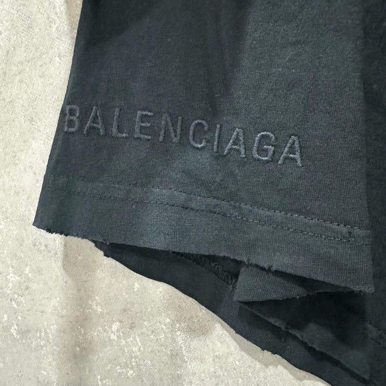 Balenciaga Balenciaga Kardashian Portrait Photo Short Sleeve Size US XL / EU 56 / 4 - 5 Thumbnail
