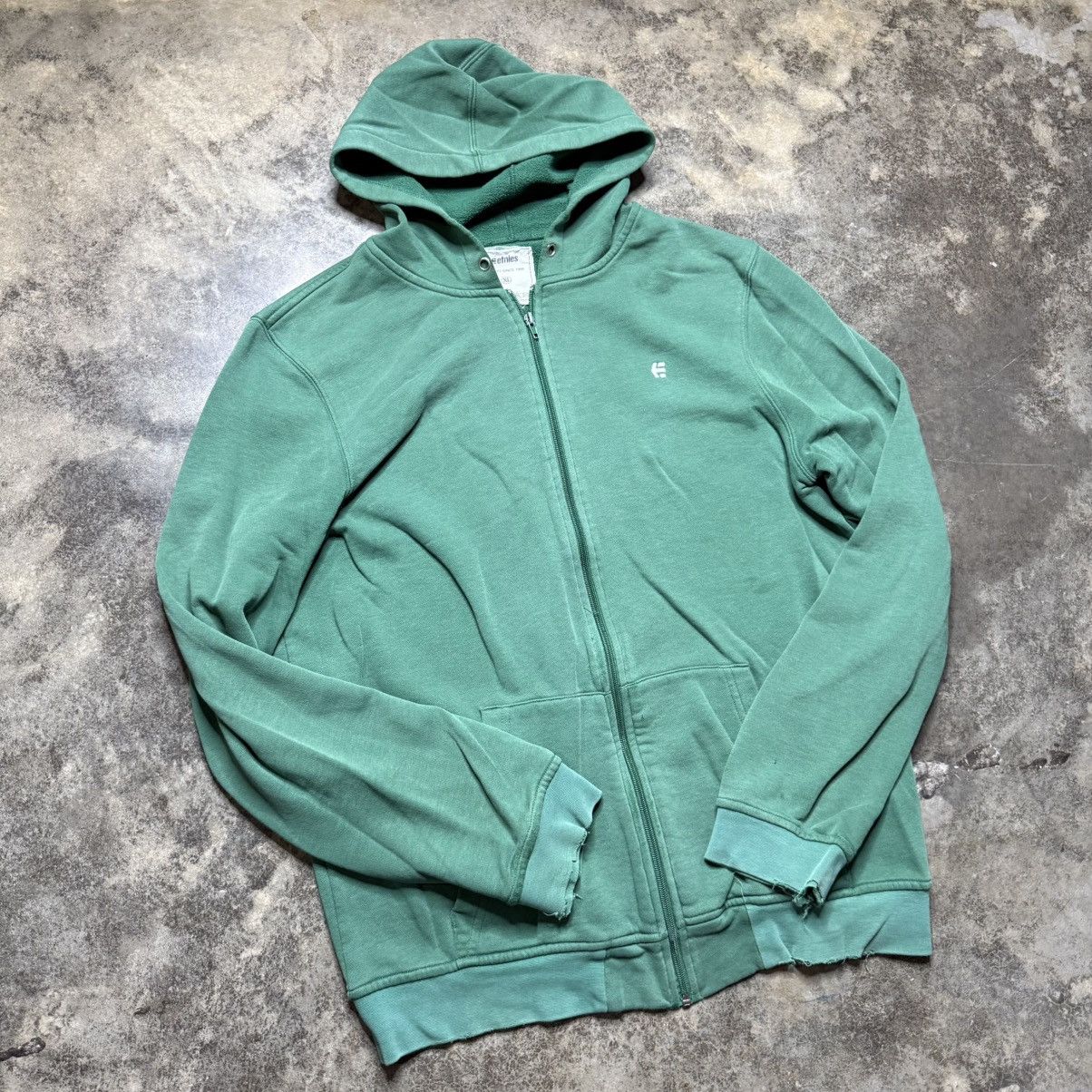 Etnies vintage y2k etnies zip up green baggy hoodie Size US XL / EU 56 / 4 - 1 Thumbnail