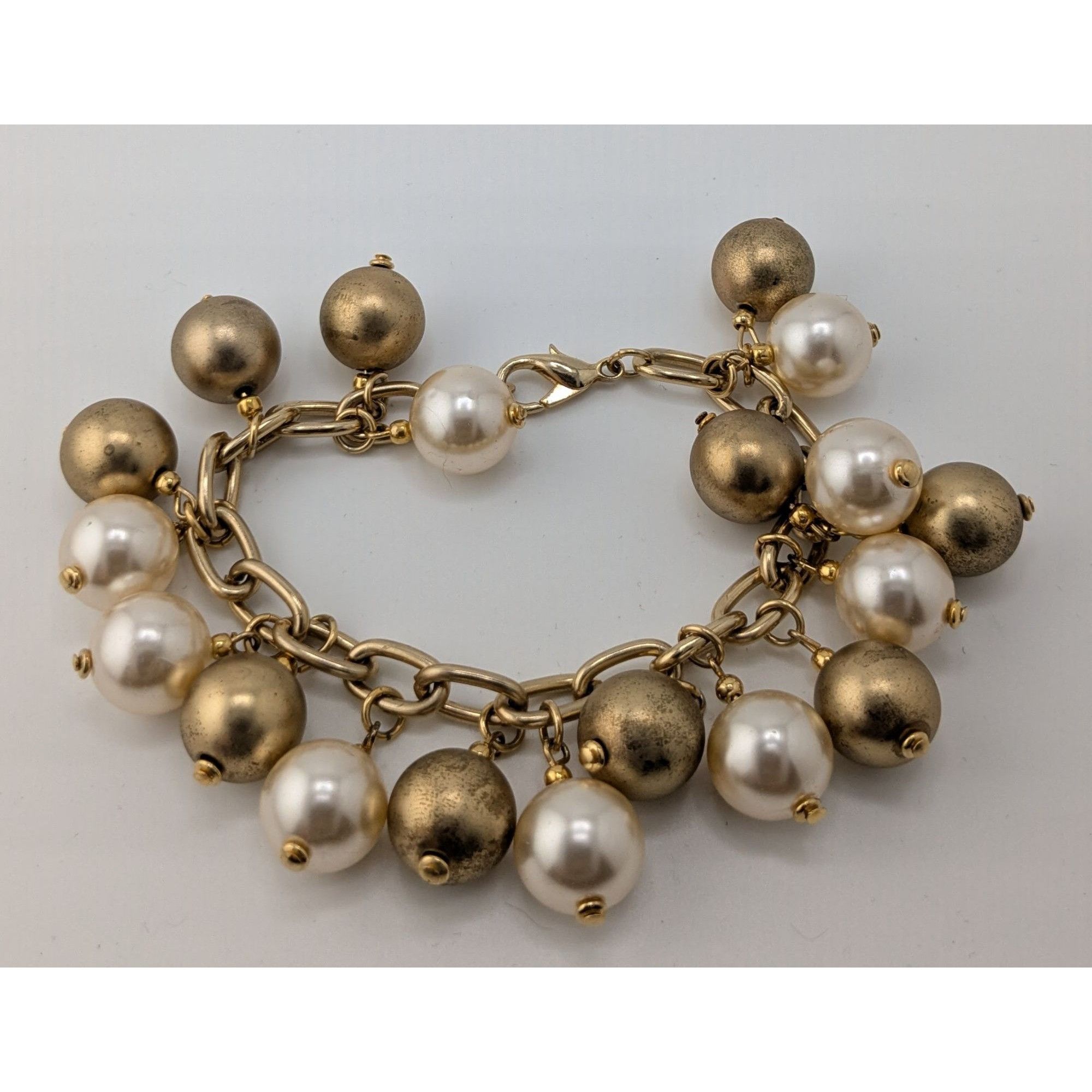 Other Vintage Korea White And Gold-Tone & Faux Pearl Charm Bracele Size ONE SIZE - 4 Thumbnail