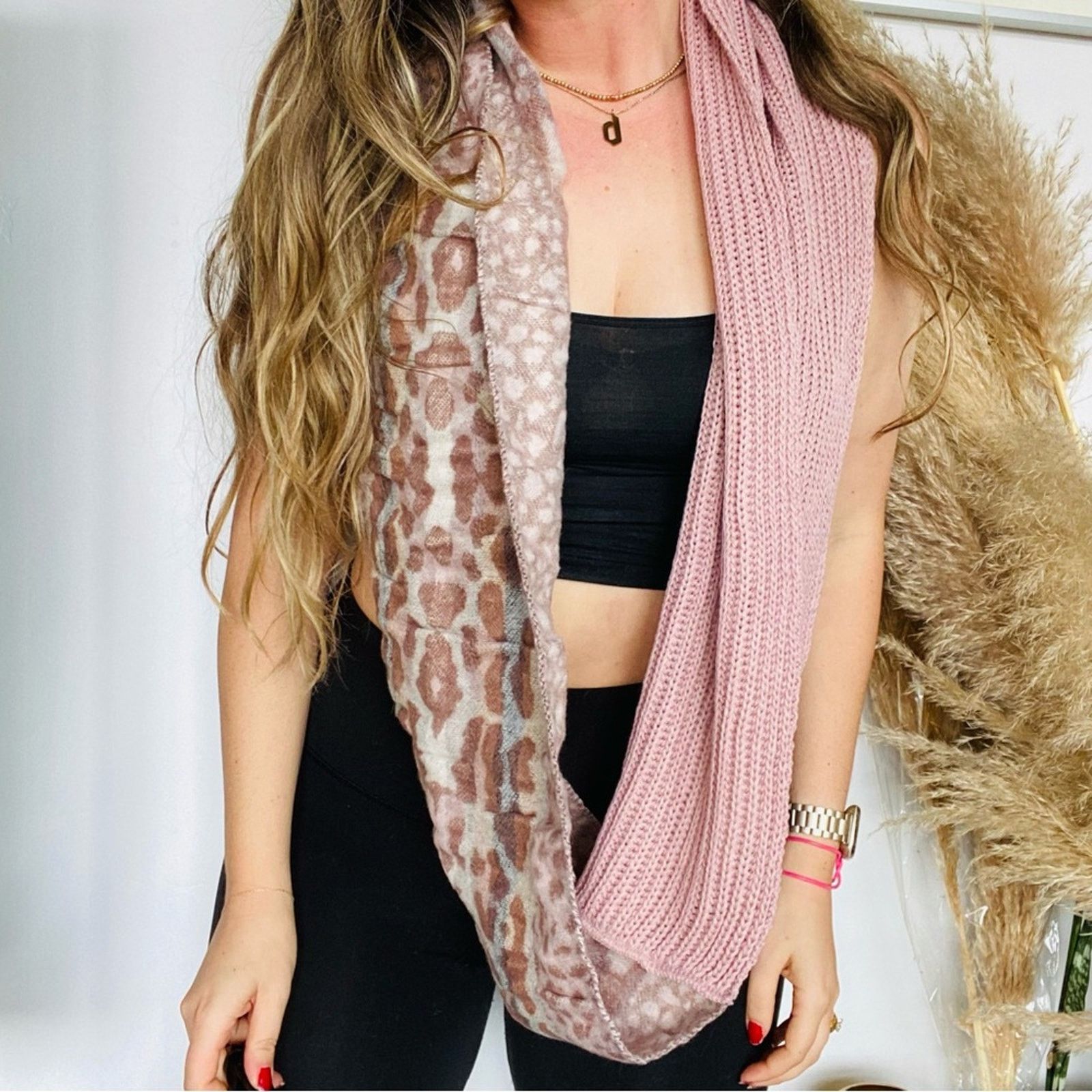 Nordstrom NEW NORDSTROM Pink Cream Leopard Chunky Knit Infinity Scarf Size ONE SIZE - 4 Thumbnail