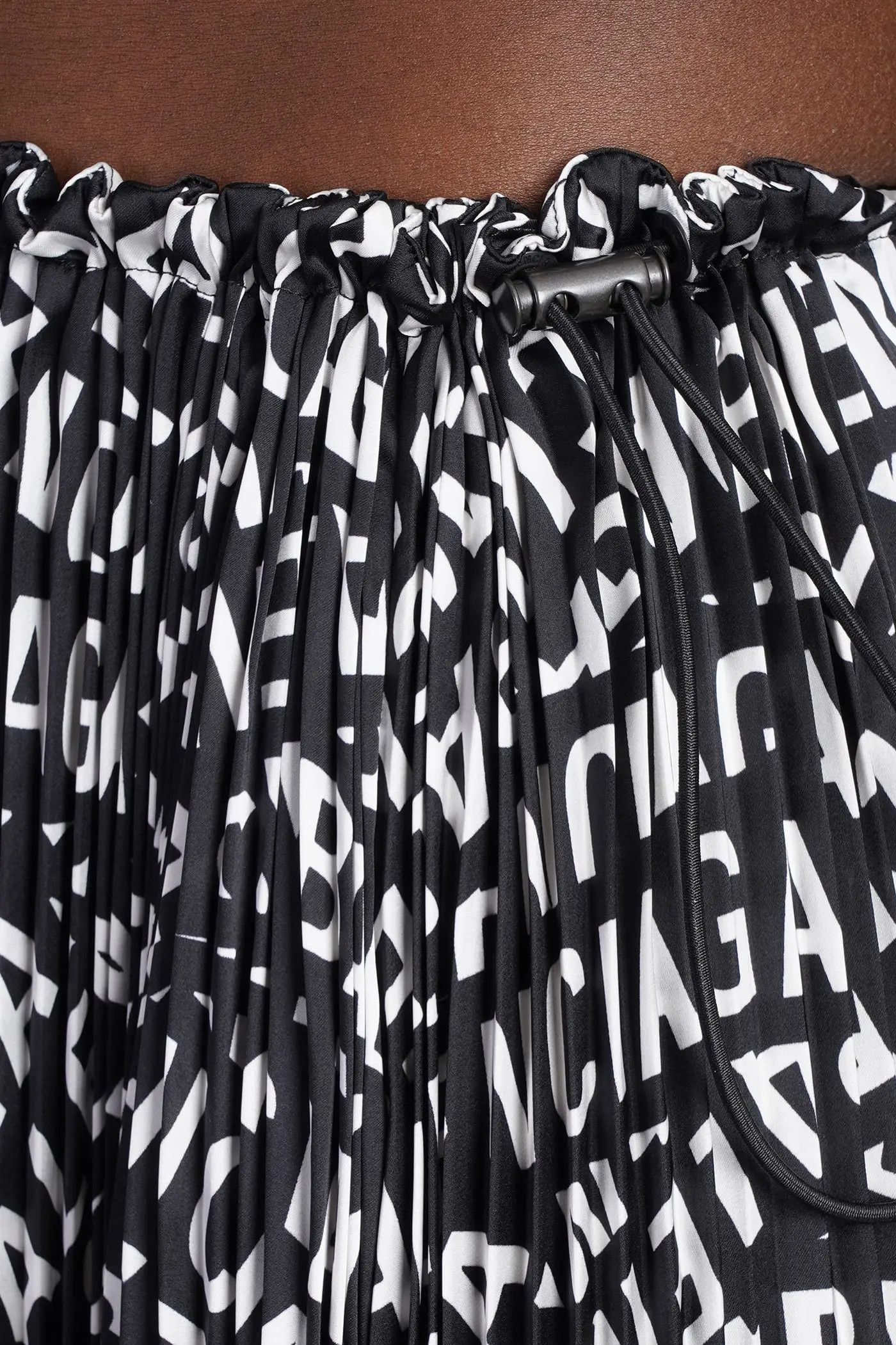 Balenciaga o1mt1gz0325 Pleated Drawstring Skirt in Black/White Size 26" / US 2 / IT 38 - 5 Thumbnail