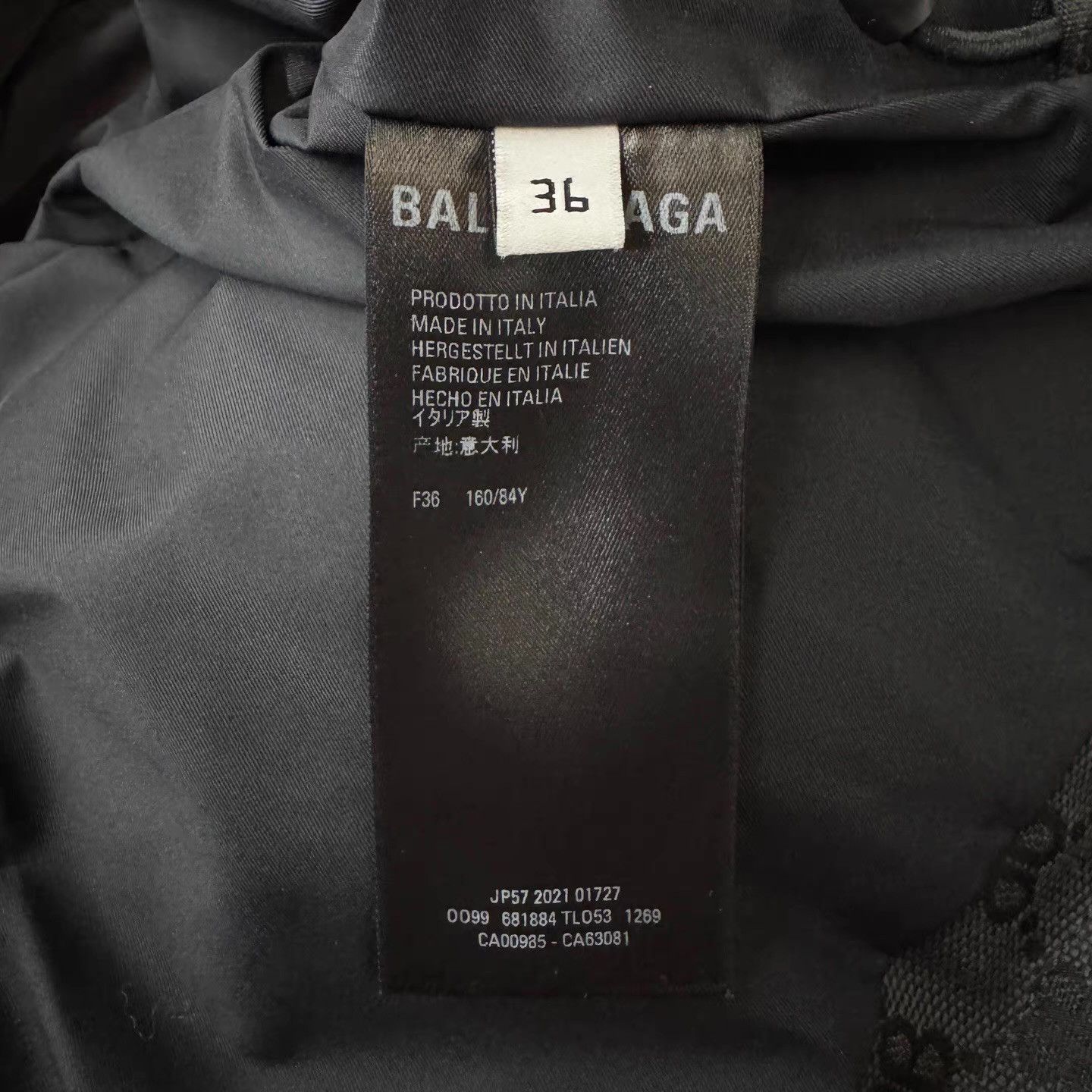 Balenciaga Balenciaga × GUCCI Black All-Over Print Down Vest Q10 Size US XL / EU 56 / 4 - 3 Thumbnail