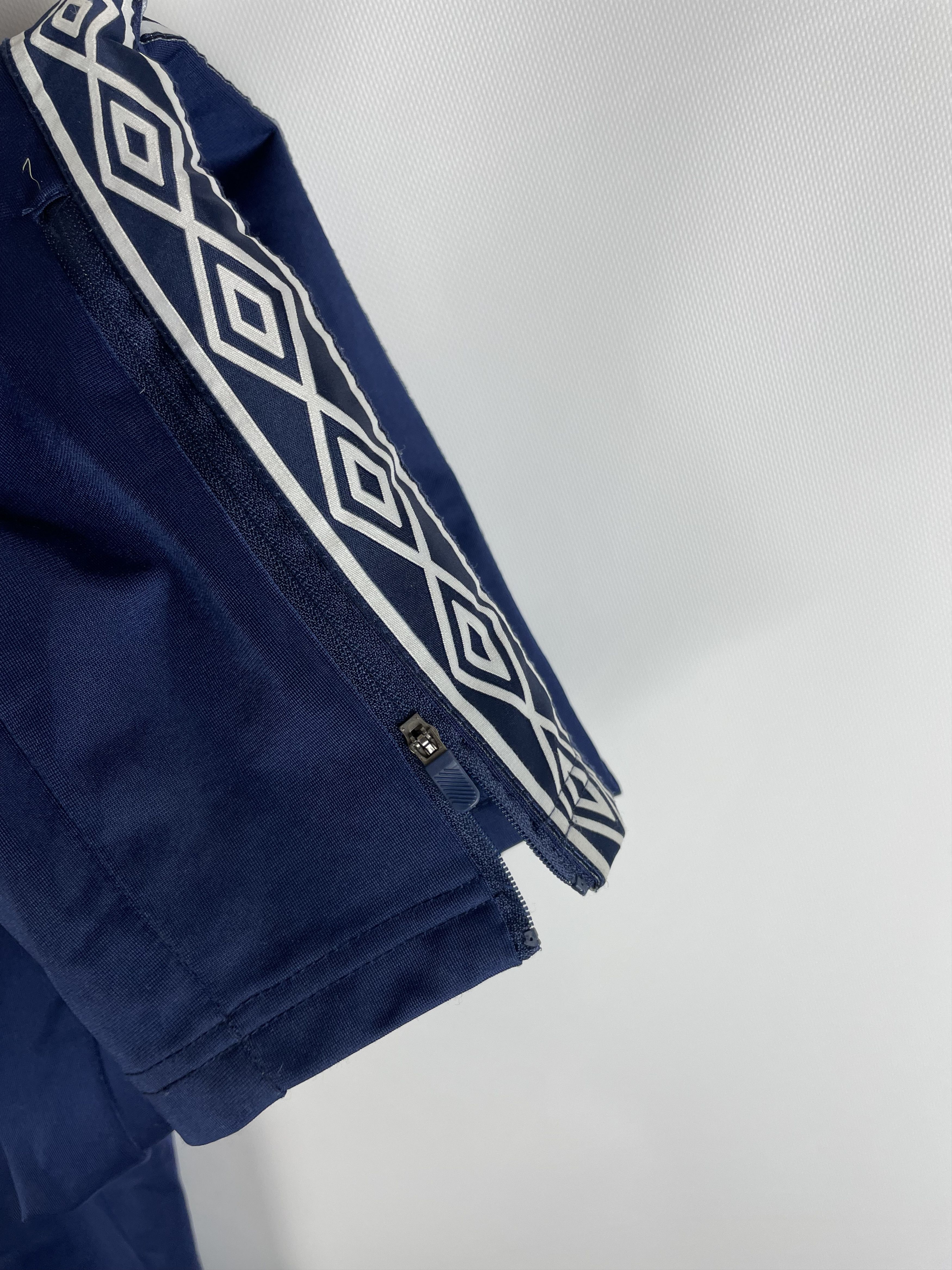 Umbro Umbro nylon pants vintage Size US 38 / EU 54 - 4 Thumbnail